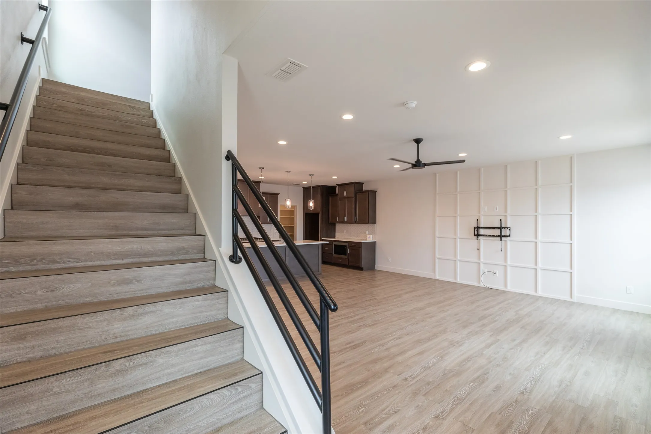 Single Family Residence For Sale in Taylor County , 208 Pecan Street, Abilene, Texas 79602, 3 Bedroom, 3 Bathroom, Garage spaces, 1,850 Sqft, built in 2020, mls#21352227, Real Estate Agent in Abilene, Homes For Sale in Taylor county, Homes For Sale in Abilene, Realtor in Abilene Texas, Real Estate Brokerage Independent Realty Texas, Luminita Cordes Realtor