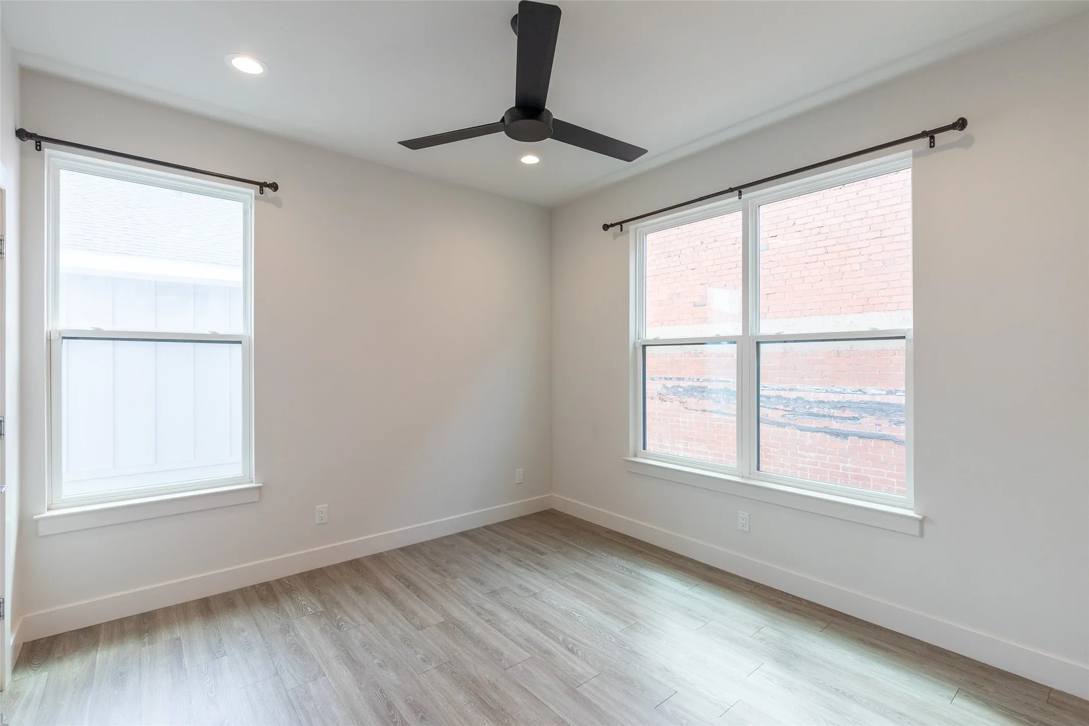 Single Family Residence For Sale in Taylor County , 208 Pecan Street, Abilene, Texas 79602, 3 Bedroom, 3 Bathroom, Garage spaces, 1,850 Sqft, built in 2020, mls#21352227, Real Estate Agent in Abilene, Homes For Sale in Taylor county, Homes For Sale in Abilene, Realtor in Abilene Texas, Real Estate Brokerage Independent Realty Texas, Luminita Cordes Realtor