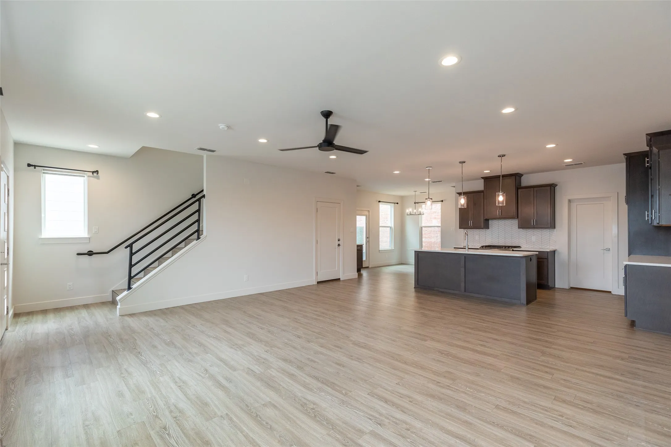 Single Family Residence For Sale in Taylor County , 208 Pecan Street, Abilene, Texas 79602, 3 Bedroom, 3 Bathroom, Garage spaces, 1,850 Sqft, built in 2020, mls#21352227, Real Estate Agent in Abilene, Homes For Sale in Taylor county, Homes For Sale in Abilene, Realtor in Abilene Texas, Real Estate Brokerage Independent Realty Texas, Luminita Cordes Realtor