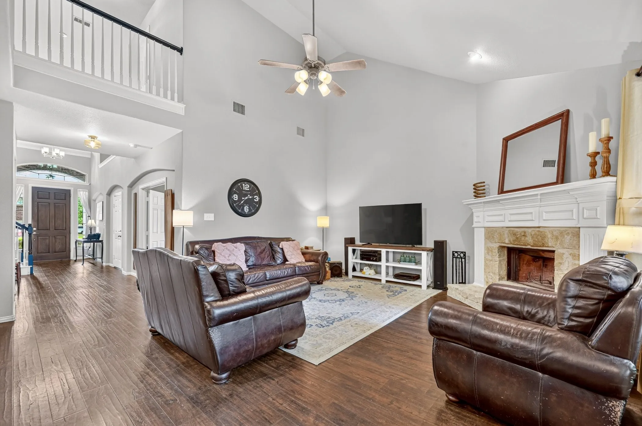 Single Family Residence For Sale in Denton County , 1900 Creek Bend Drive, Corinth, Texas 76208, 5 Bedroom, 4 Bathroom, 3 Garage spaces, 3,782 Sqft, built in 2004, mls#21370734, Real Estate Agent in Corinth, Homes For Sale in Denton county, Homes For Sale in Corinth, Realtor in Corinth Texas, Real Estate Brokerage Independent Realty Texas, Luminita Cordes Realtor