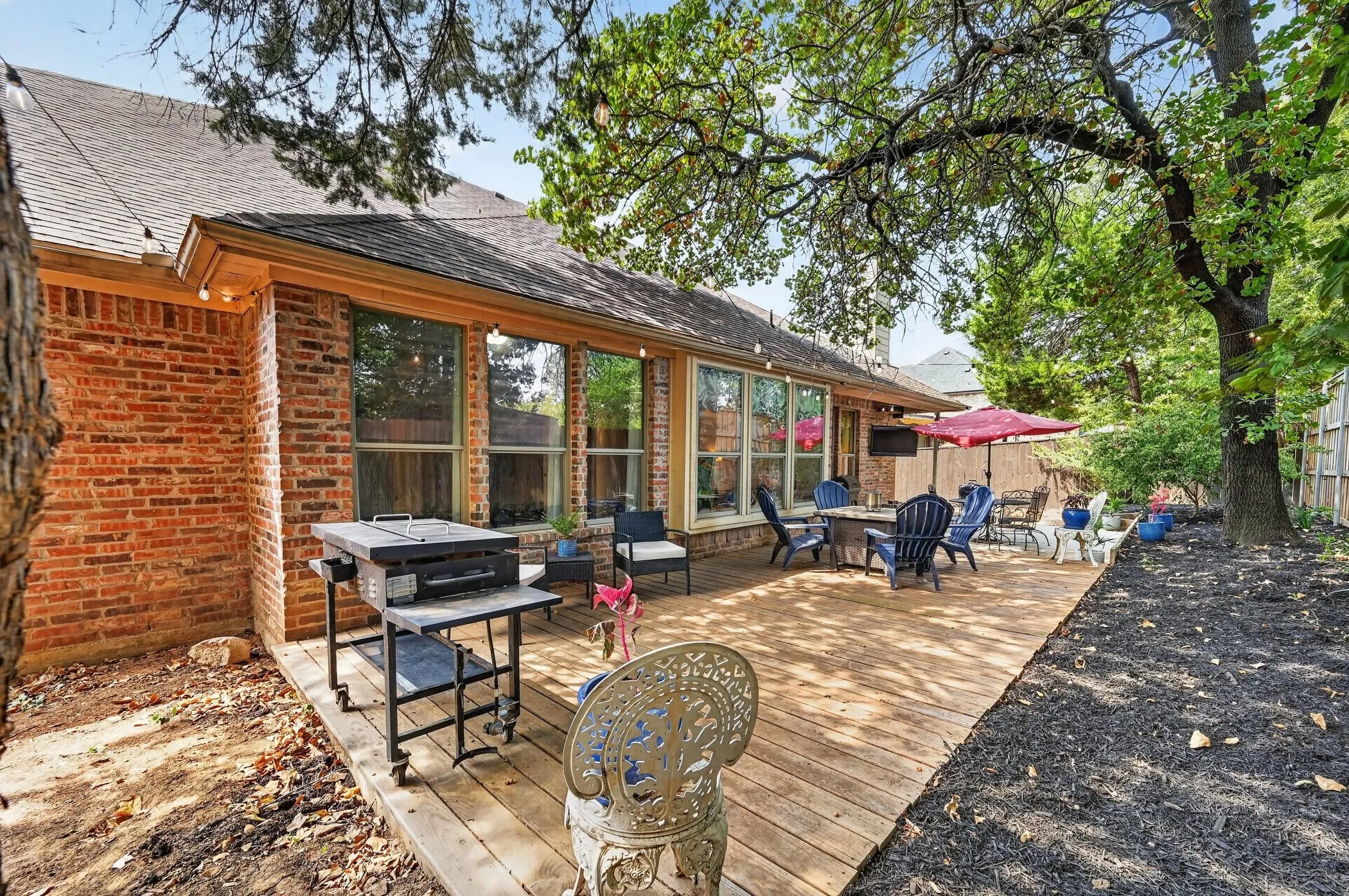 Single Family Residence For Sale in Denton County , 1900 Creek Bend Drive, Corinth, Texas 76208, 5 Bedroom, 4 Bathroom, 3 Garage spaces, 3,782 Sqft, built in 2004, mls#21370734, Real Estate Agent in Corinth, Homes For Sale in Denton county, Homes For Sale in Corinth, Realtor in Corinth Texas, Real Estate Brokerage Independent Realty Texas, Luminita Cordes Realtor