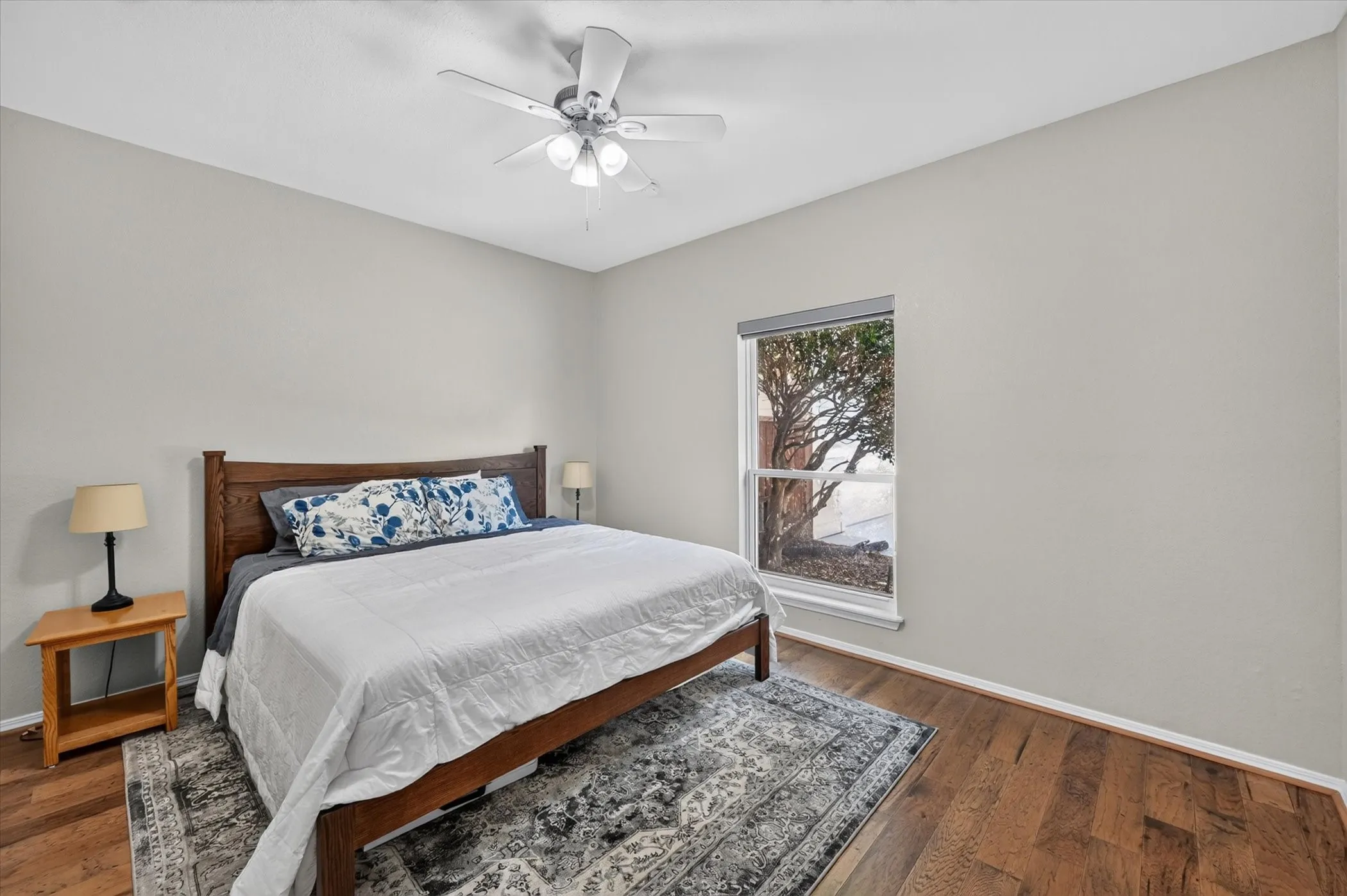 Single Family Residence For Sale in Denton County , 4901 Forest Hill Drive, Flower Mound, Texas 75028, 5 Bedroom, 3 Bathroom, 4 Garage spaces, 3,296 Sqft, built in 1992, mls#21369790, Real Estate Agent in Flower Mound, Homes For Sale in Denton county, Homes For Sale in Flower Mound, Realtor in Flower Mound Texas, Real Estate Brokerage Independent Realty Texas, Luminita Cordes Realtor