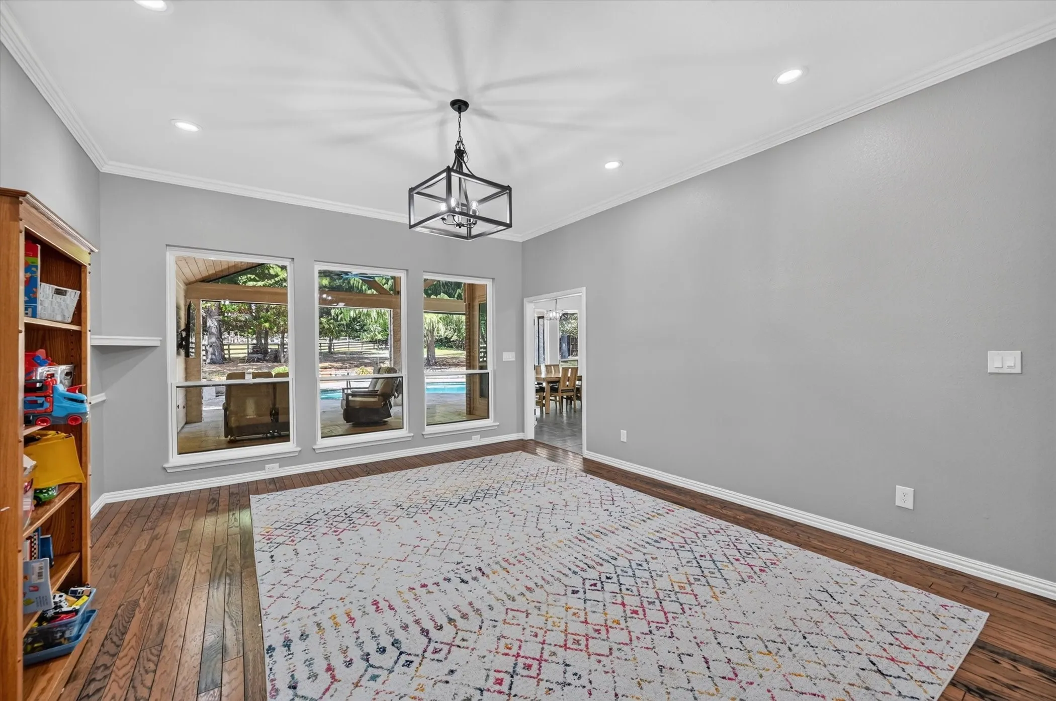Single Family Residence For Sale in Denton County , 4901 Forest Hill Drive, Flower Mound, Texas 75028, 5 Bedroom, 3 Bathroom, 4 Garage spaces, 3,296 Sqft, built in 1992, mls#21369790, Real Estate Agent in Flower Mound, Homes For Sale in Denton county, Homes For Sale in Flower Mound, Realtor in Flower Mound Texas, Real Estate Brokerage Independent Realty Texas, Luminita Cordes Realtor