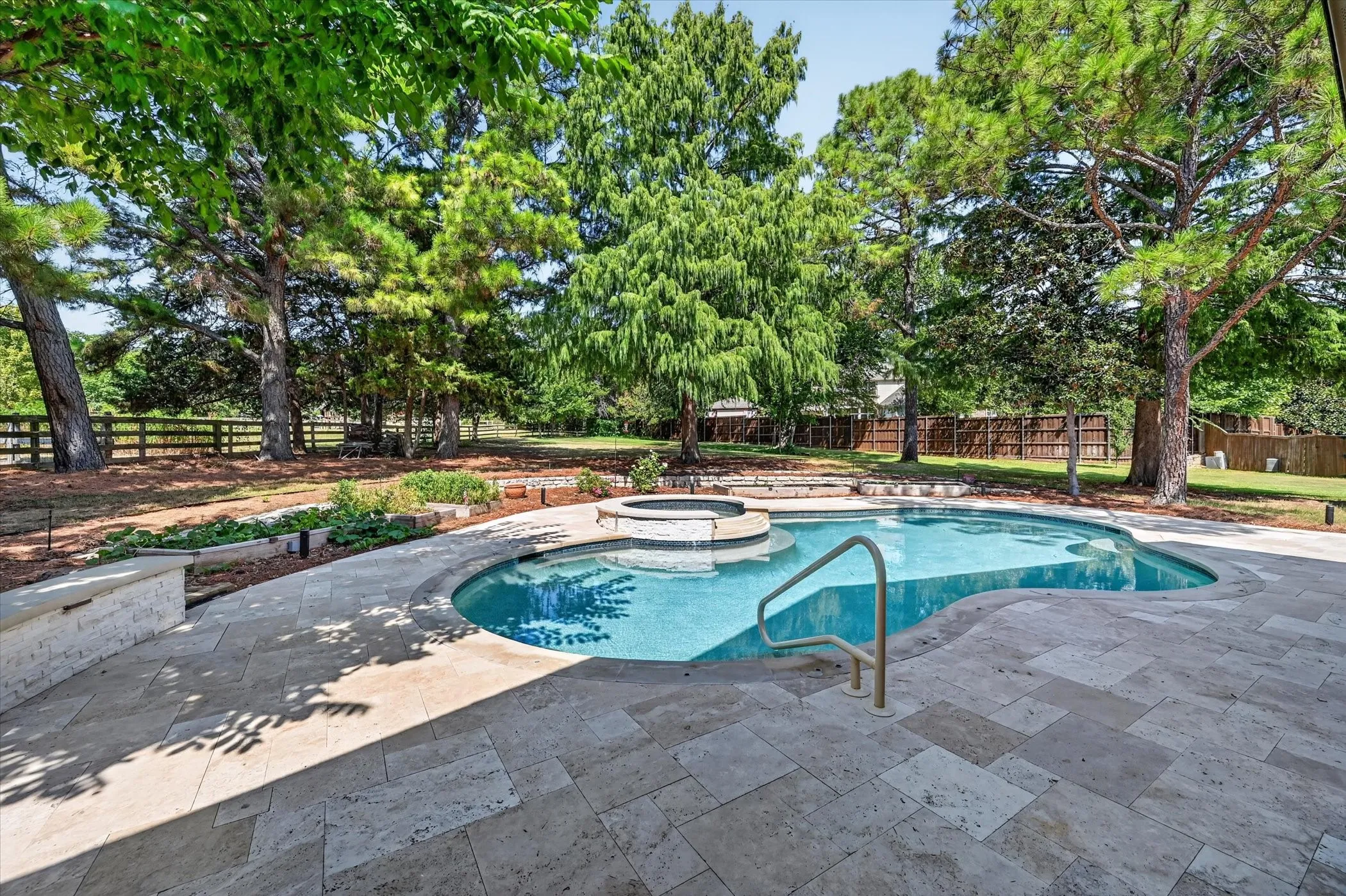 Single Family Residence For Sale in Denton County , 4901 Forest Hill Drive, Flower Mound, Texas 75028, 5 Bedroom, 3 Bathroom, 4 Garage spaces, 3,296 Sqft, built in 1992, mls#21369790, Real Estate Agent in Flower Mound, Homes For Sale in Denton county, Homes For Sale in Flower Mound, Realtor in Flower Mound Texas, Real Estate Brokerage Independent Realty Texas, Luminita Cordes Realtor