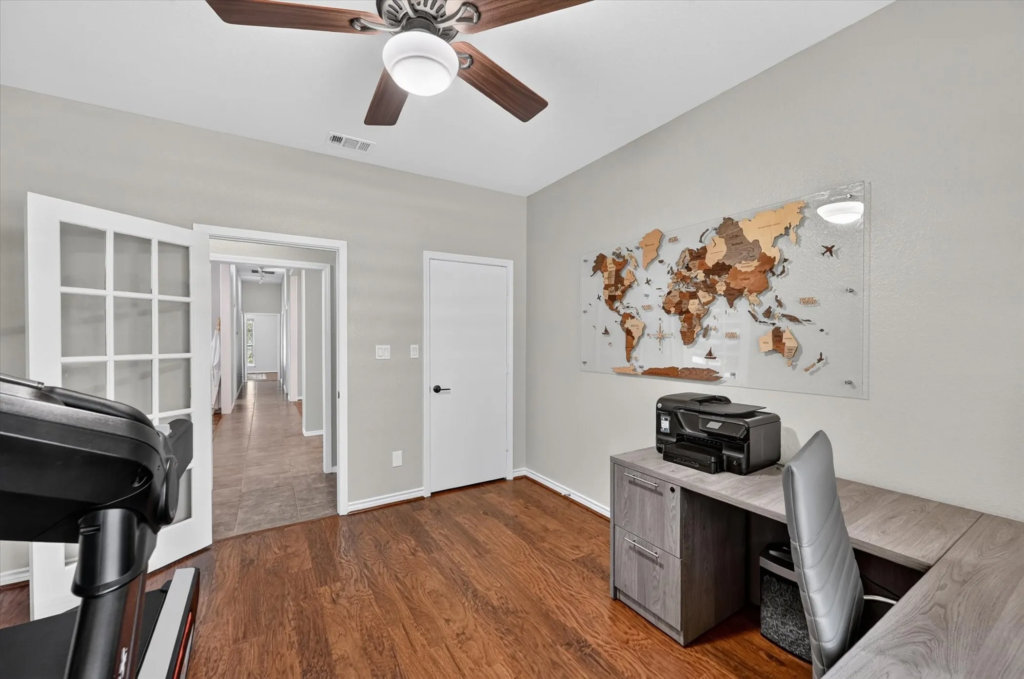 Single Family Residence For Sale in Denton County , 4901 Forest Hill Drive, Flower Mound, Texas 75028, 5 Bedroom, 3 Bathroom, 4 Garage spaces, 3,296 Sqft, built in 1992, mls#21369790, Real Estate Agent in Flower Mound, Homes For Sale in Denton county, Homes For Sale in Flower Mound, Realtor in Flower Mound Texas, Real Estate Brokerage Independent Realty Texas, Luminita Cordes Realtor