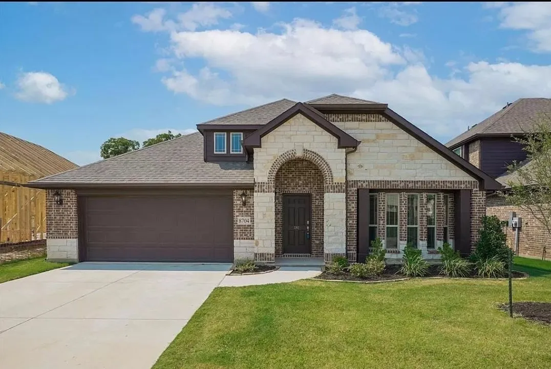 Single Family Residence For Rent in Denton County , 8704 Timber Ridge Drive, Aubrey, Texas 76227, 4 Bedroom, 3 Bathroom, 2 Garage spaces, 2,756 Sqft, built in 2020, mls#21340494, Real Estate Agent in Aubrey, Homes For Rent in Denton county, Homes For Rent in Aubrey, Realtor in Aubrey Texas, Real Estate Brokerage Independent Realty Texas, Luminita Cordes Realtor