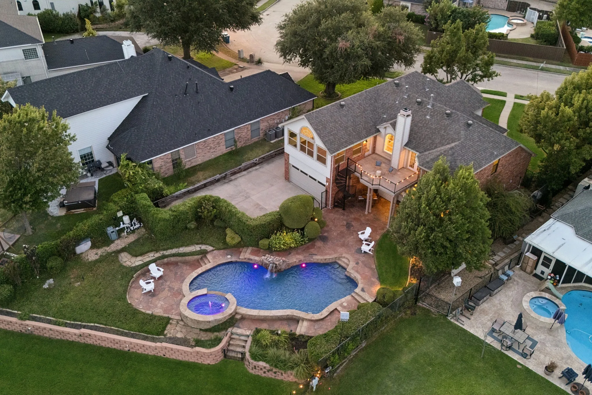 Single Family Residence For Sale in Rockwall County , 9910 Lincolnshire Lane, Rockwall, Texas 75087, 4 Bedroom, 3 Bathroom, 2 Garage spaces, 3,549 Sqft, built in 1995, mls#21370263, Real Estate Agent in Rockwall, Homes For Sale in Rockwall county, Homes For Sale in Rockwall, Realtor in Rockwall Texas, Real Estate Brokerage Independent Realty Texas, Luminita Cordes Realtor