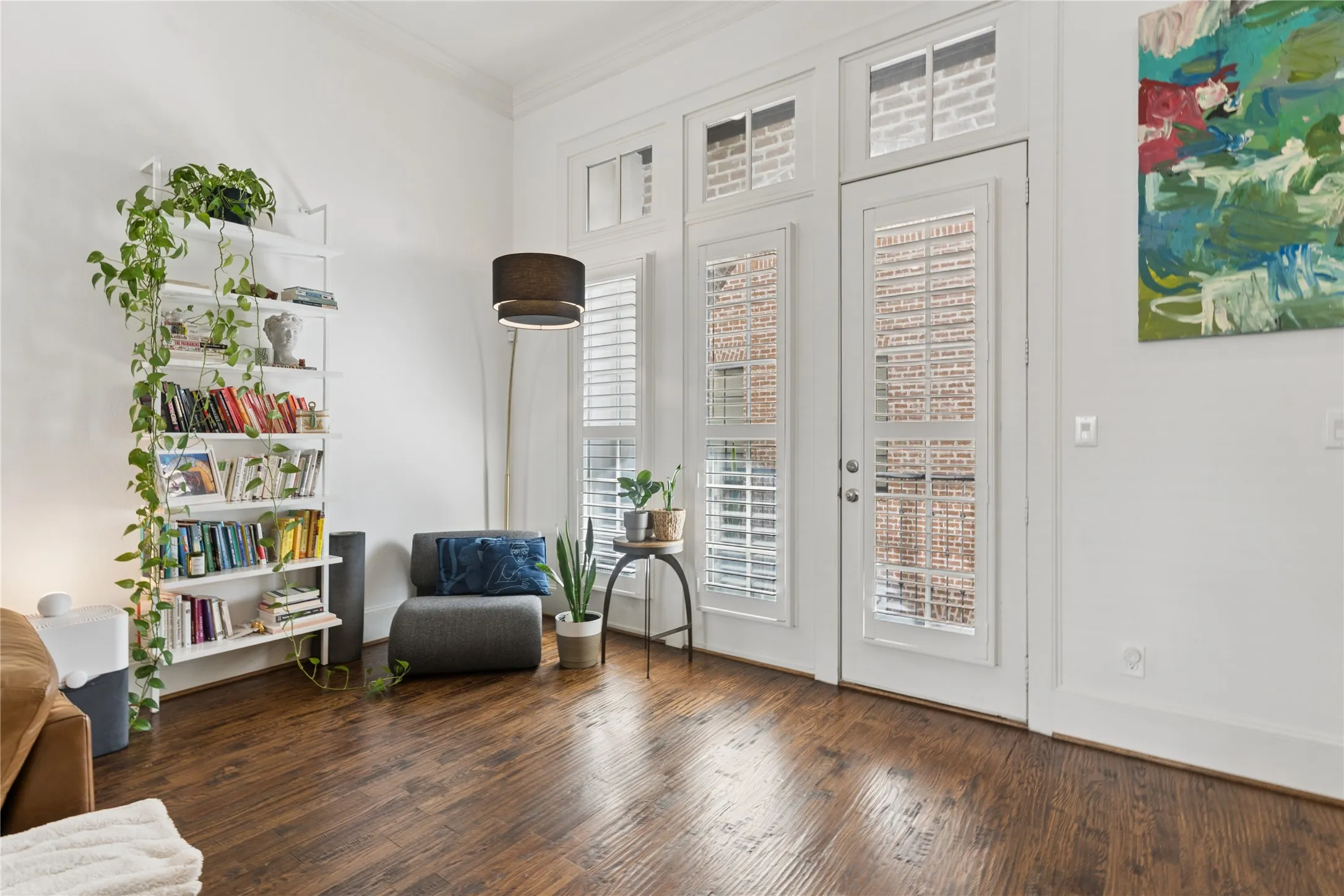 Townhouse For Rent in Dallas County , 5215 Weiss Lane, Irving, Texas 75039, 3 Bedroom, 4 Bathroom, 2 Garage spaces, 2,307 Sqft, built in 2015, mls#21369226, Real Estate Agent in Irving, Homes For Rent in Dallas county, Homes For Rent in Irving, Realtor in Irving Texas, Real Estate Brokerage Independent Realty Texas, Luminita Cordes Realtor