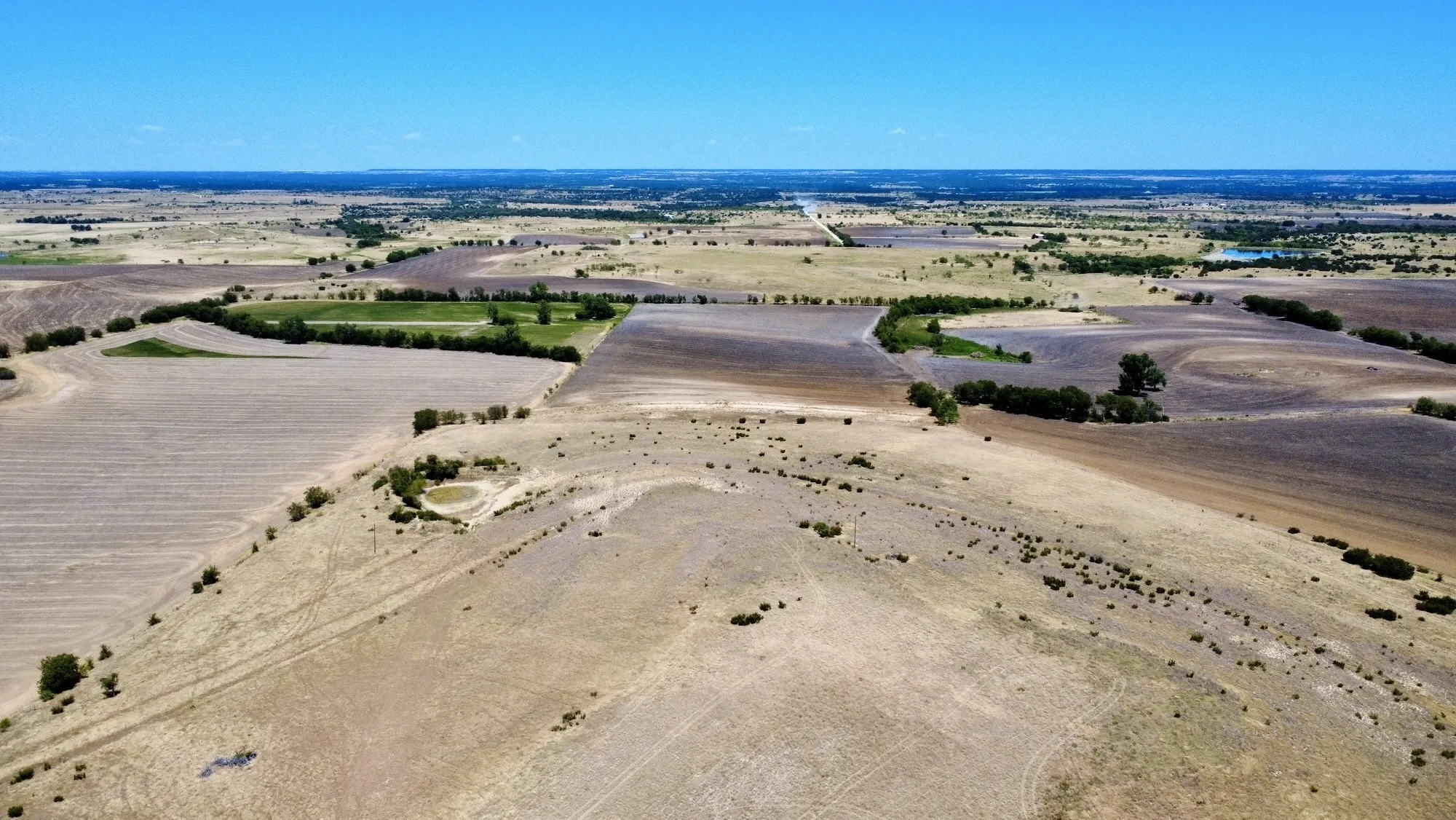 Farm For Sale in Hamilton County , 8001 Fm 932, Hamilton, Texas 76531, 2 Bedroom, 2 Bathroom, Garage spaces, 1,380 Sqft, built in 1930, mls#21370739, Real Estate Agent in Hamilton, Homes For Sale in Hamilton county, Homes For Sale in Hamilton, Realtor in Hamilton Texas, Real Estate Brokerage Independent Realty Texas, Luminita Cordes Realtor