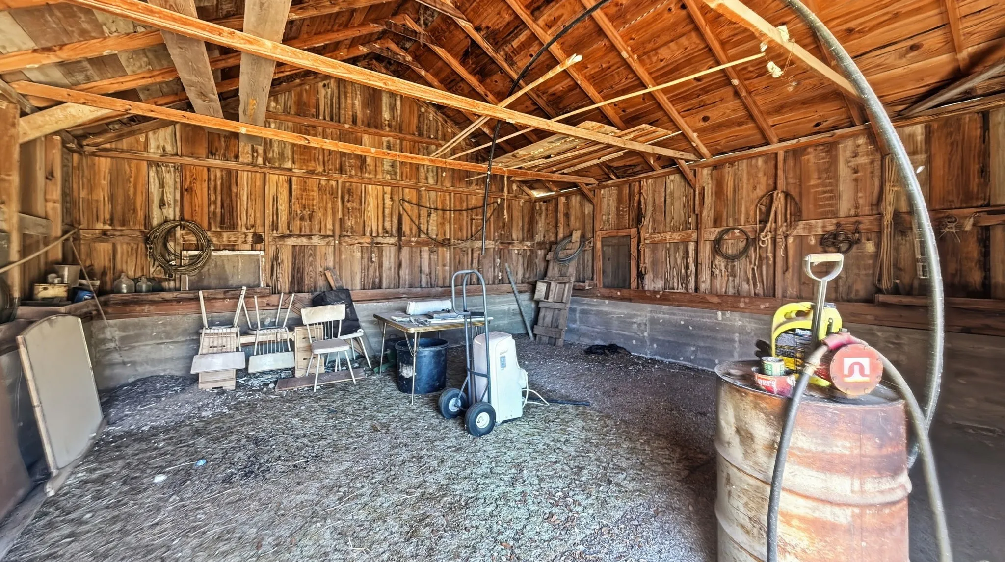Farm For Sale in Hamilton County , 8001 Fm 932, Hamilton, Texas 76531, 2 Bedroom, 2 Bathroom, Garage spaces, 1,380 Sqft, built in 1930, mls#21370739, Real Estate Agent in Hamilton, Homes For Sale in Hamilton county, Homes For Sale in Hamilton, Realtor in Hamilton Texas, Real Estate Brokerage Independent Realty Texas, Luminita Cordes Realtor