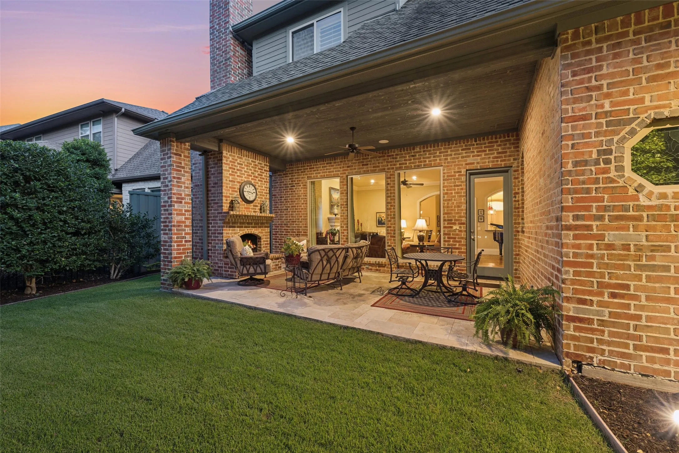 Single Family Residence For Sale in Collin County , 6350 Memorial Drive, Frisco, Texas 75034, 4 Bedroom, 5 Bathroom, 2 Garage spaces, 5,063 Sqft, built in 2014, mls#21369074, Real Estate Agent in Frisco, Homes For Sale in Collin county, Homes For Sale in Frisco, Realtor in Frisco Texas, Real Estate Brokerage Independent Realty Texas, Luminita Cordes Realtor