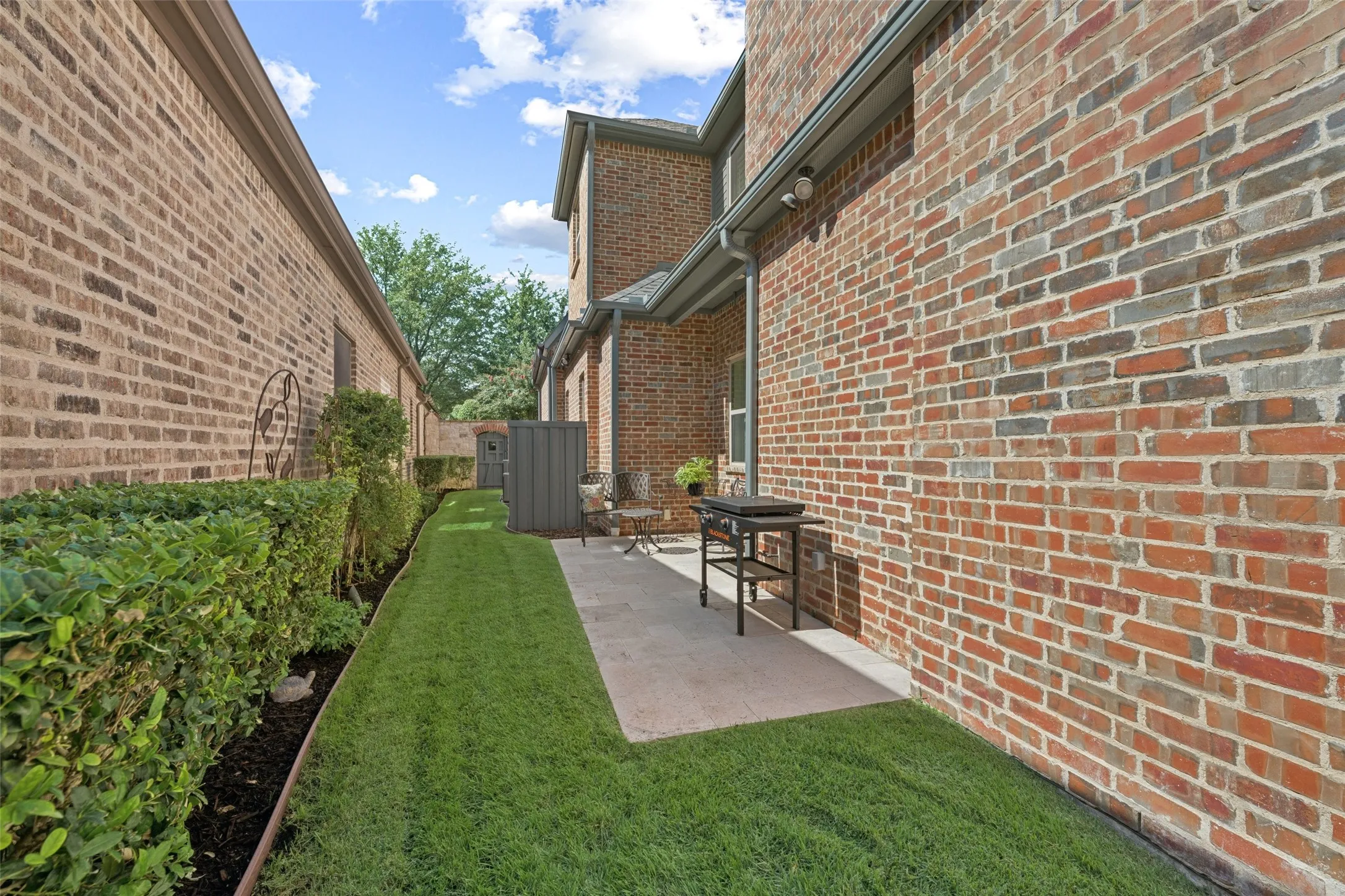 Single Family Residence For Sale in Collin County , 6350 Memorial Drive, Frisco, Texas 75034, 4 Bedroom, 5 Bathroom, 2 Garage spaces, 5,063 Sqft, built in 2014, mls#21369074, Real Estate Agent in Frisco, Homes For Sale in Collin county, Homes For Sale in Frisco, Realtor in Frisco Texas, Real Estate Brokerage Independent Realty Texas, Luminita Cordes Realtor