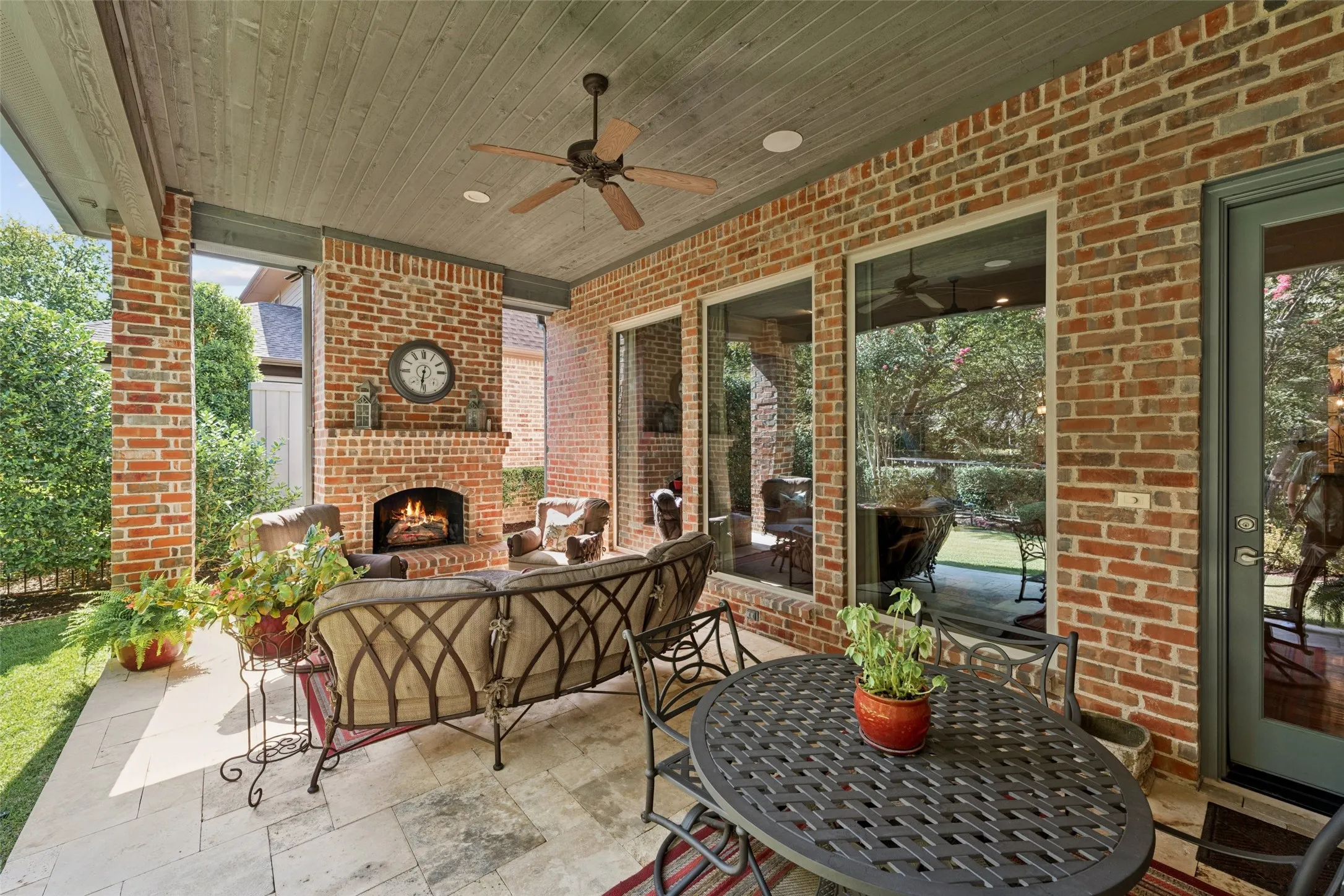 Single Family Residence For Sale in Collin County , 6350 Memorial Drive, Frisco, Texas 75034, 4 Bedroom, 5 Bathroom, 2 Garage spaces, 5,063 Sqft, built in 2014, mls#21369074, Real Estate Agent in Frisco, Homes For Sale in Collin county, Homes For Sale in Frisco, Realtor in Frisco Texas, Real Estate Brokerage Independent Realty Texas, Luminita Cordes Realtor