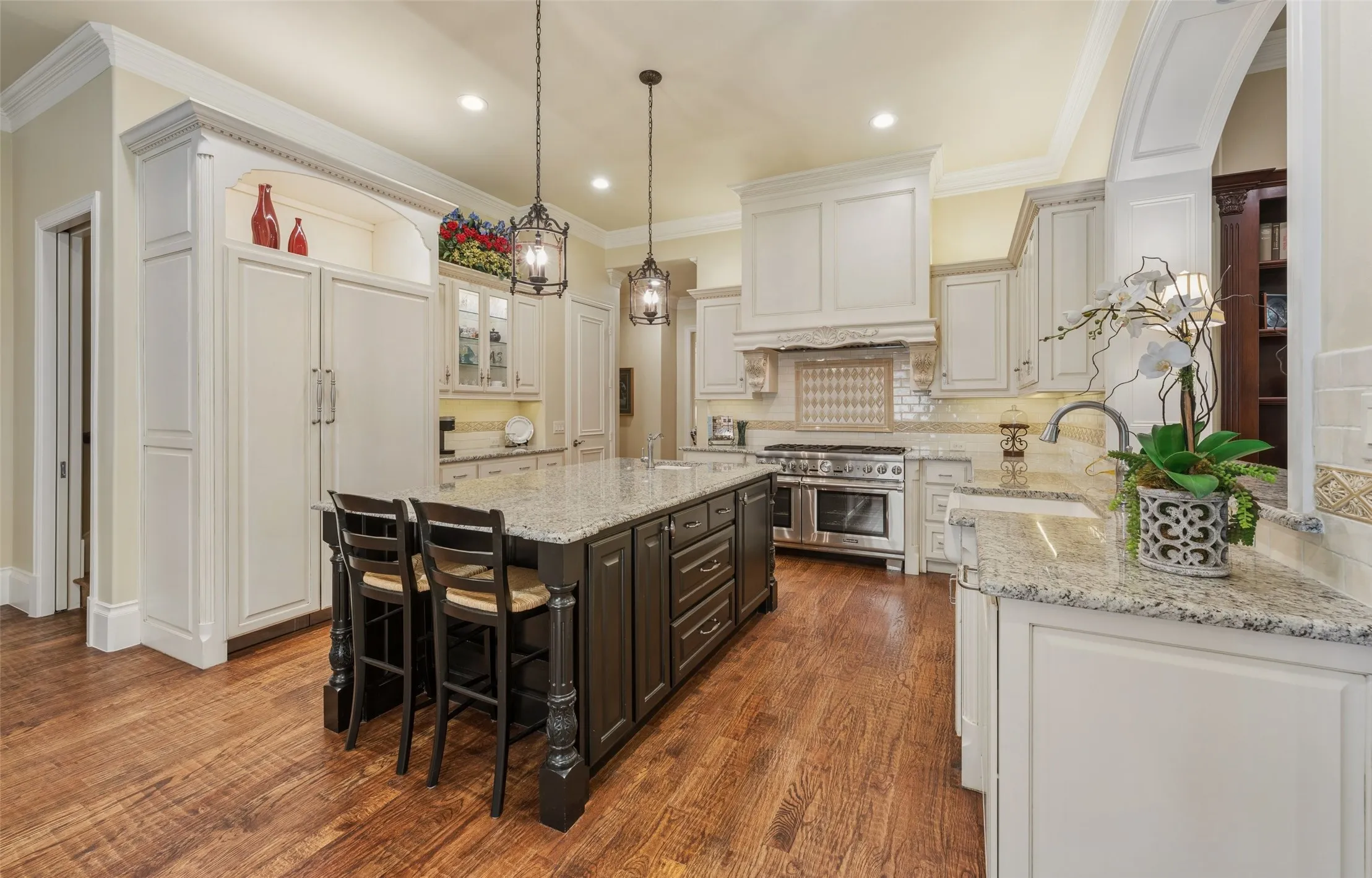 Single Family Residence For Sale in Collin County , 6350 Memorial Drive, Frisco, Texas 75034, 4 Bedroom, 5 Bathroom, 2 Garage spaces, 5,063 Sqft, built in 2014, mls#21369074, Real Estate Agent in Frisco, Homes For Sale in Collin county, Homes For Sale in Frisco, Realtor in Frisco Texas, Real Estate Brokerage Independent Realty Texas, Luminita Cordes Realtor