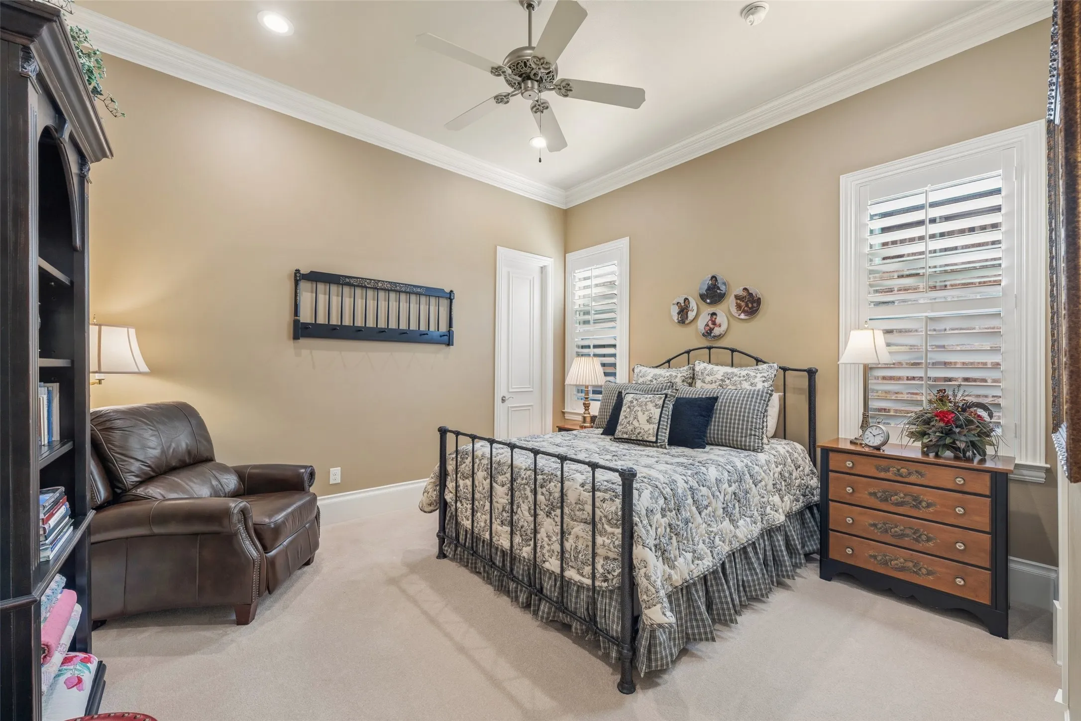 Single Family Residence For Sale in Collin County , 6350 Memorial Drive, Frisco, Texas 75034, 4 Bedroom, 5 Bathroom, 2 Garage spaces, 5,063 Sqft, built in 2014, mls#21369074, Real Estate Agent in Frisco, Homes For Sale in Collin county, Homes For Sale in Frisco, Realtor in Frisco Texas, Real Estate Brokerage Independent Realty Texas, Luminita Cordes Realtor
