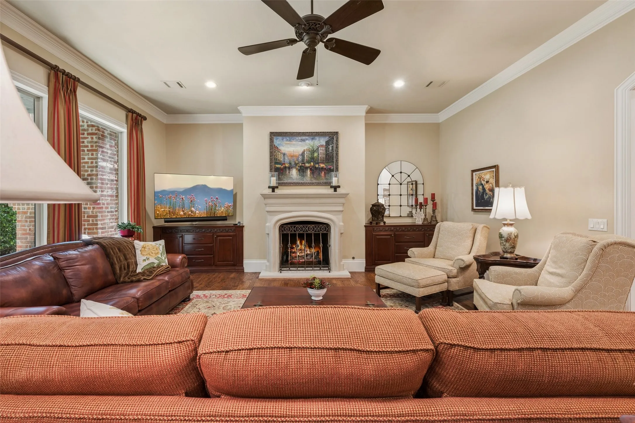 Single Family Residence For Sale in Collin County , 6350 Memorial Drive, Frisco, Texas 75034, 4 Bedroom, 5 Bathroom, 2 Garage spaces, 5,063 Sqft, built in 2014, mls#21369074, Real Estate Agent in Frisco, Homes For Sale in Collin county, Homes For Sale in Frisco, Realtor in Frisco Texas, Real Estate Brokerage Independent Realty Texas, Luminita Cordes Realtor