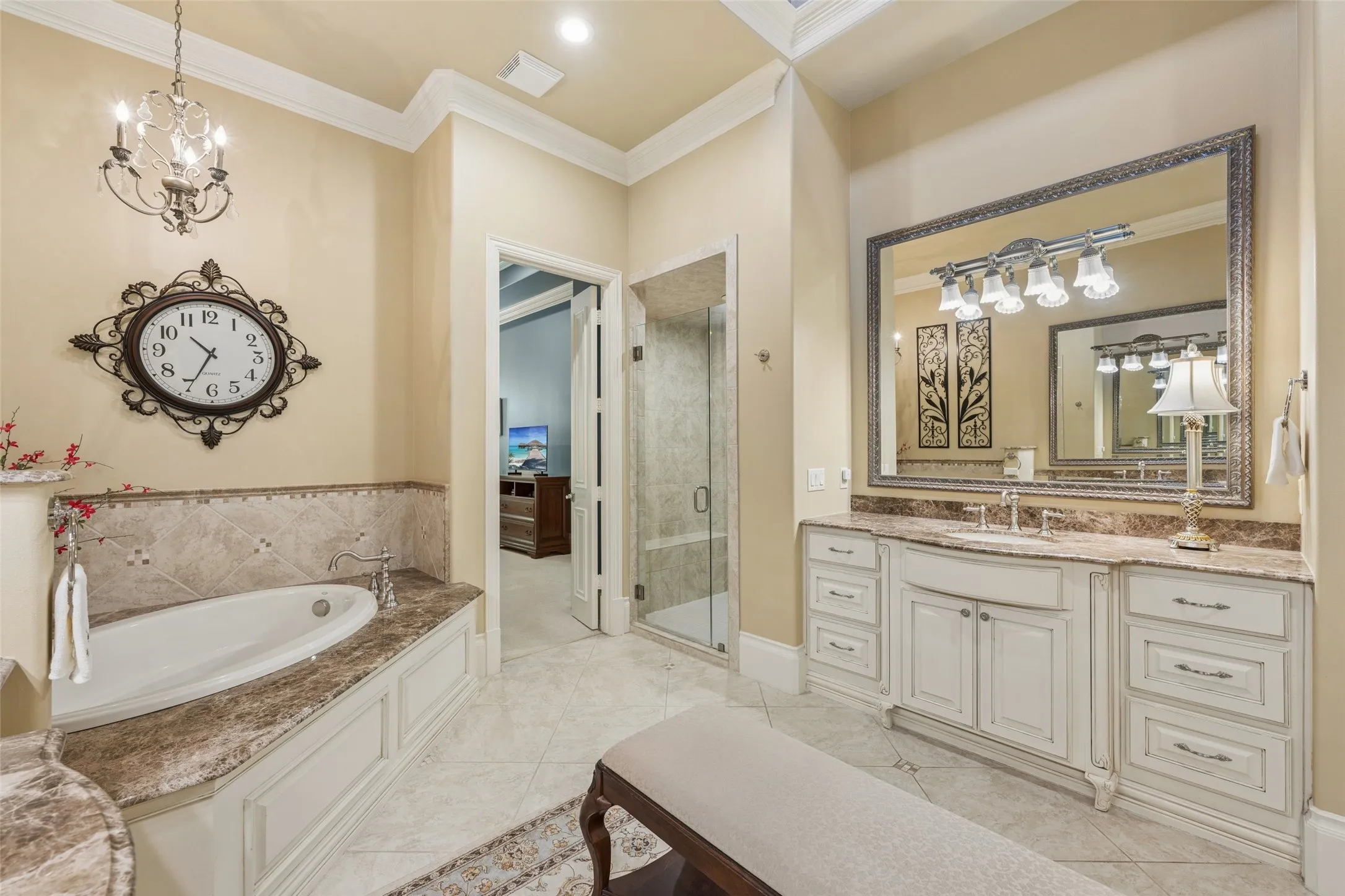 Single Family Residence For Sale in Collin County , 6350 Memorial Drive, Frisco, Texas 75034, 4 Bedroom, 5 Bathroom, 2 Garage spaces, 5,063 Sqft, built in 2014, mls#21369074, Real Estate Agent in Frisco, Homes For Sale in Collin county, Homes For Sale in Frisco, Realtor in Frisco Texas, Real Estate Brokerage Independent Realty Texas, Luminita Cordes Realtor