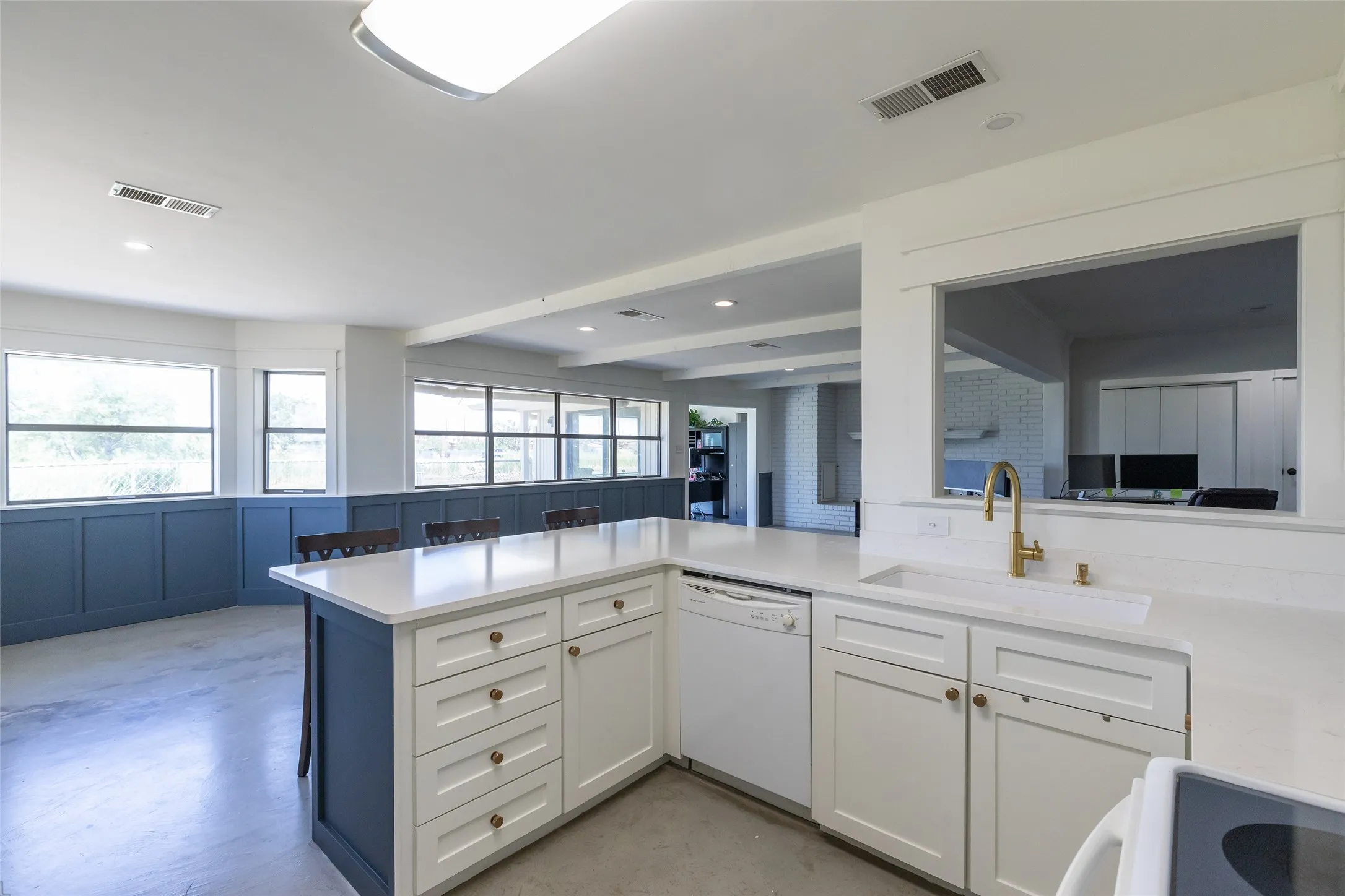 Office For Sale in Taylor County , 4980 E US Highway 80, Abilene, Texas 79601, 0, 0, Garage spaces, 0 Sqft, built in 1978, mls#21368793, Real Estate Agent in Abilene, Homes For Sale in Taylor county, Homes For Sale in Abilene, Realtor in Abilene Texas, Real Estate Brokerage Independent Realty Texas, Luminita Cordes Realtor