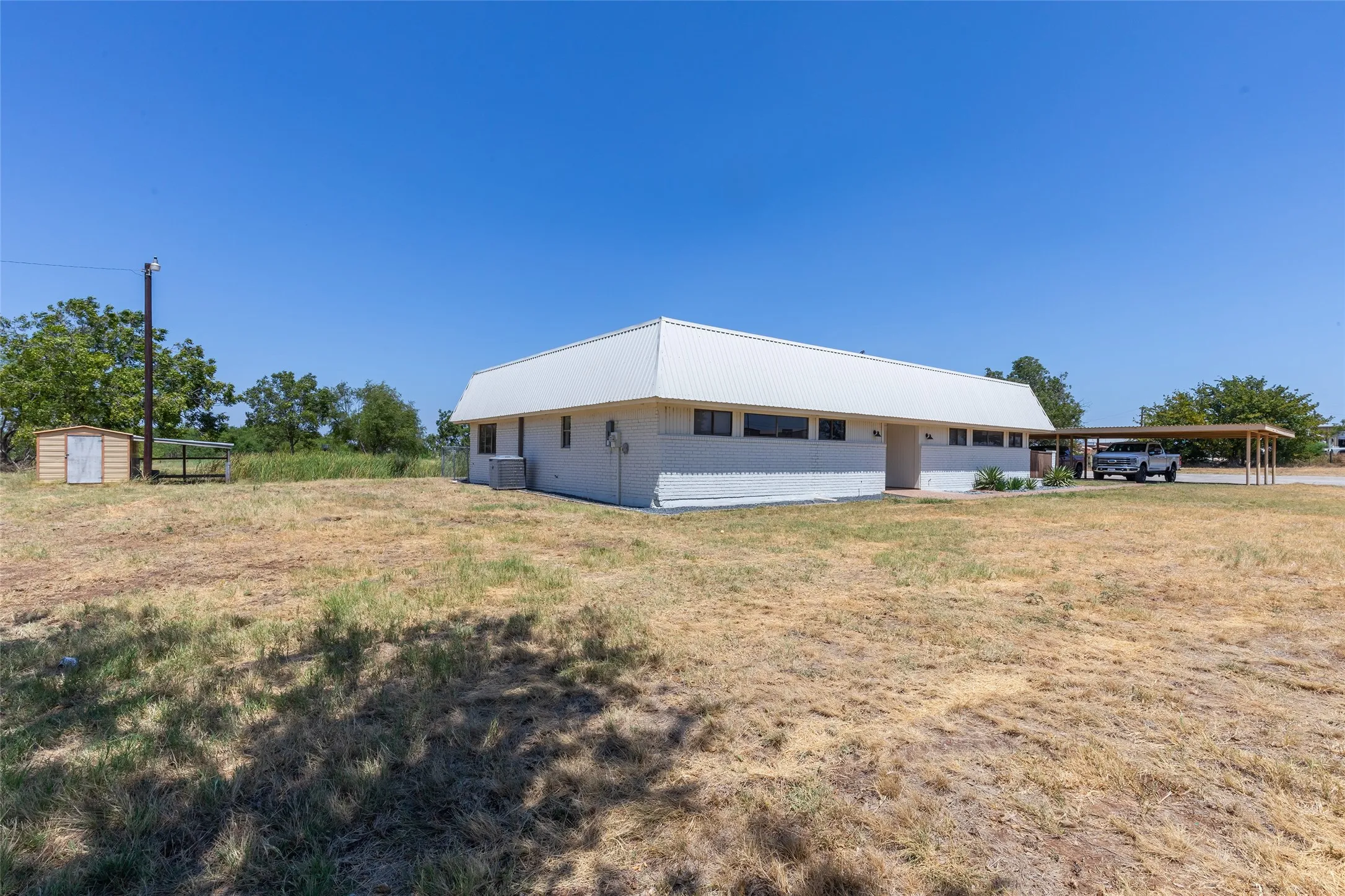 Office For Sale in Taylor County , 4980 E US Highway 80, Abilene, Texas 79601, 0, 0, Garage spaces, 0 Sqft, built in 1978, mls#21368793, Real Estate Agent in Abilene, Homes For Sale in Taylor county, Homes For Sale in Abilene, Realtor in Abilene Texas, Real Estate Brokerage Independent Realty Texas, Luminita Cordes Realtor
