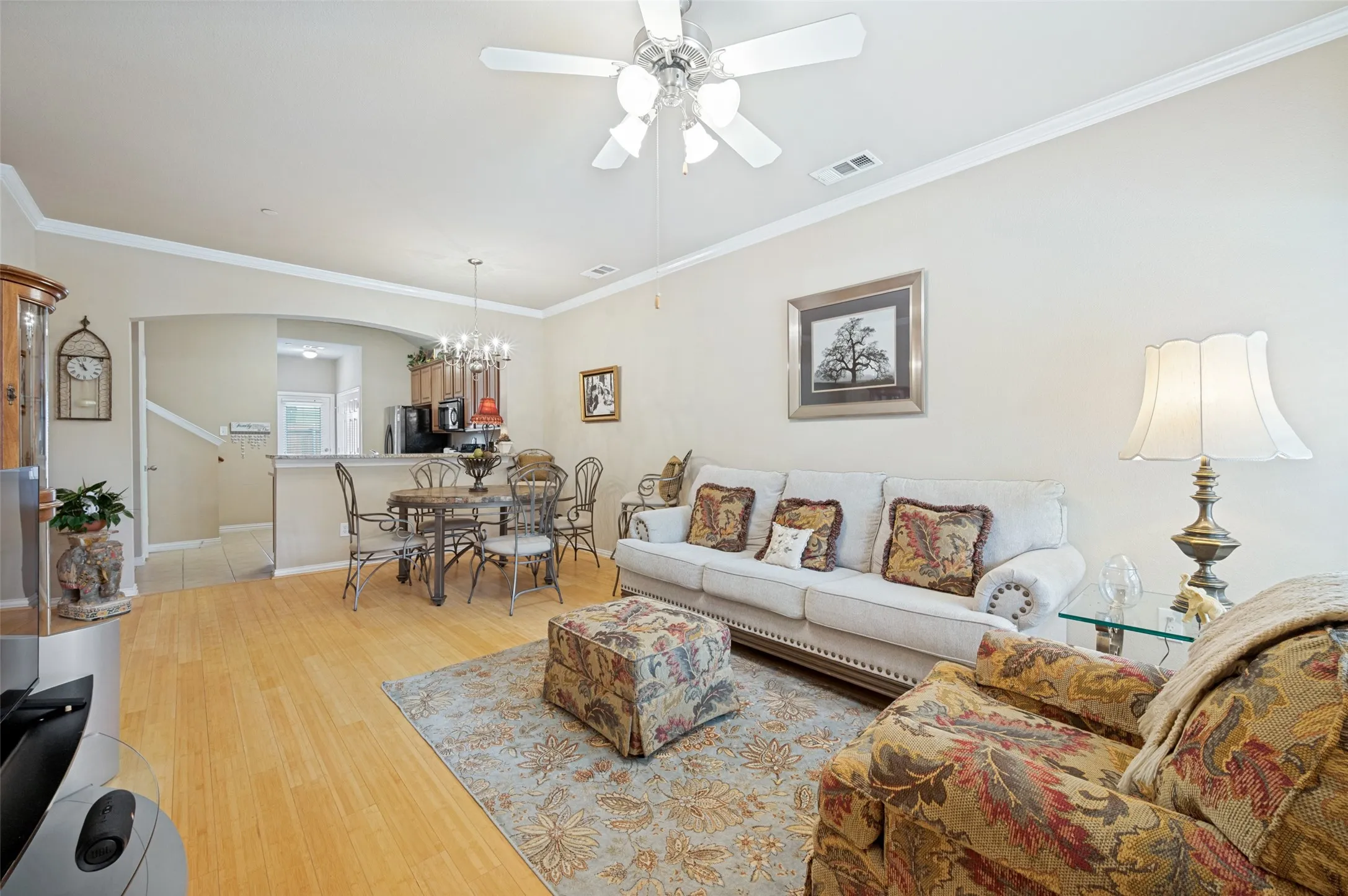 Condominium For Sale in Collin County , 575 S Virginia Hills Drive 4303, Mc Kinney, Texas 75072, 3 Bedroom, 2 Bathroom, 2 Garage spaces, 1,557 Sqft, built in 2006, mls#21369441, Real Estate Agent in Mc Kinney, Homes For Sale in Collin county, Homes For Sale in Mc Kinney, Realtor in Mc Kinney Texas, Real Estate Brokerage Independent Realty Texas, Luminita Cordes Realtor