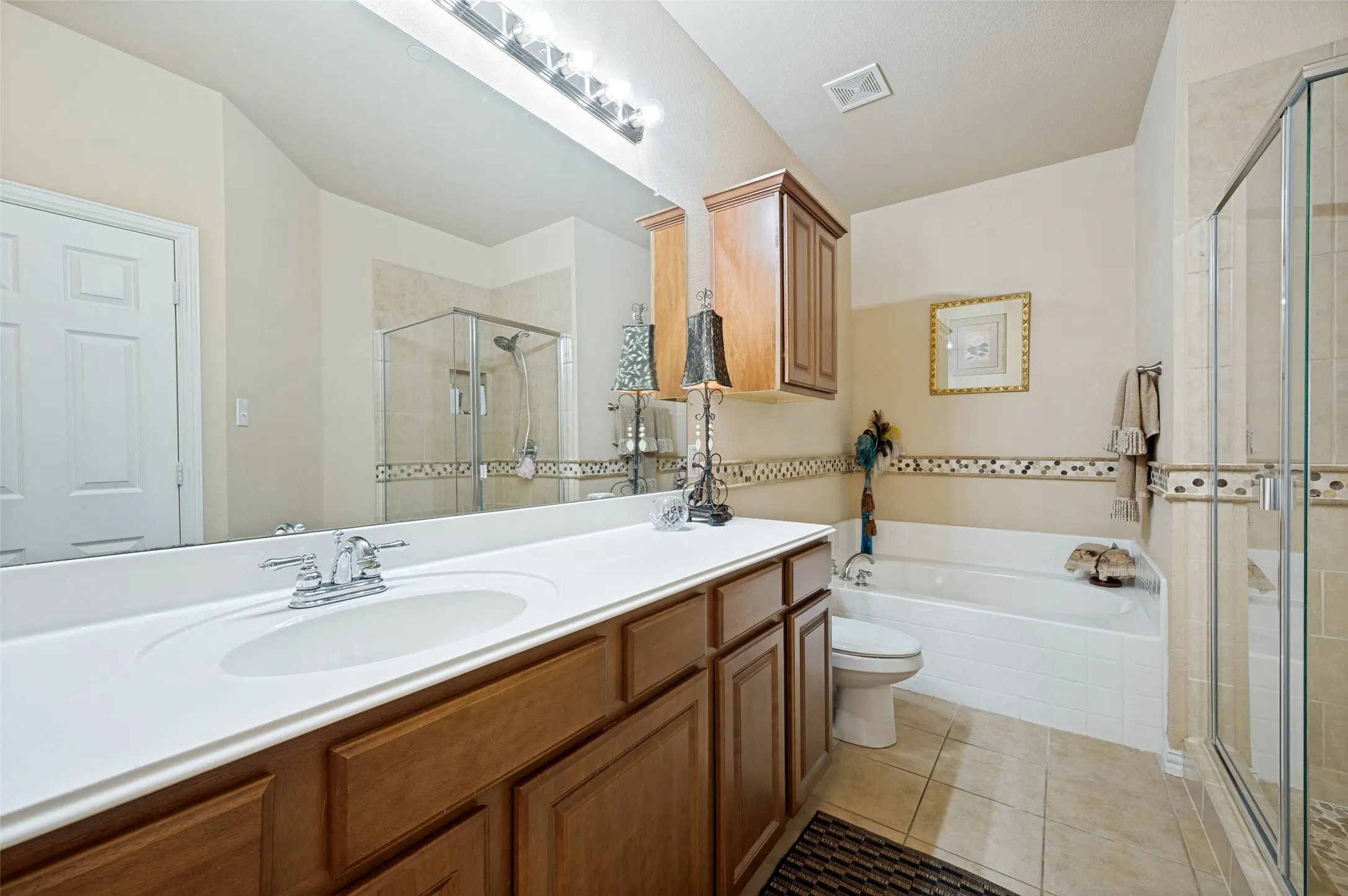 Condominium For Sale in Collin County , 575 S Virginia Hills Drive 4303, Mc Kinney, Texas 75072, 3 Bedroom, 2 Bathroom, 2 Garage spaces, 1,557 Sqft, built in 2006, mls#21369441, Real Estate Agent in Mc Kinney, Homes For Sale in Collin county, Homes For Sale in Mc Kinney, Realtor in Mc Kinney Texas, Real Estate Brokerage Independent Realty Texas, Luminita Cordes Realtor