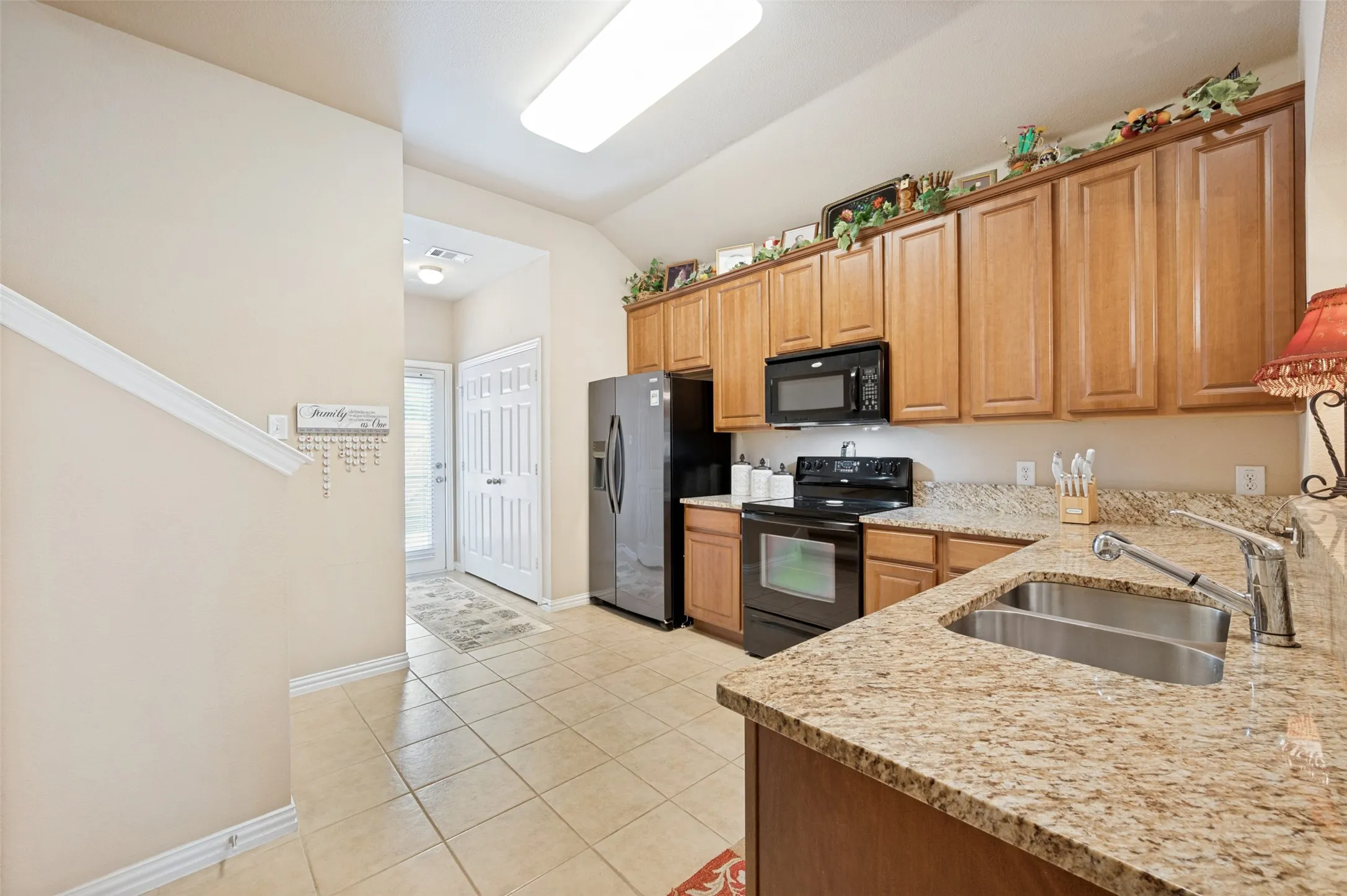 Condominium For Sale in Collin County , 575 S Virginia Hills Drive 4303, Mc Kinney, Texas 75072, 3 Bedroom, 2 Bathroom, 2 Garage spaces, 1,557 Sqft, built in 2006, mls#21369441, Real Estate Agent in Mc Kinney, Homes For Sale in Collin county, Homes For Sale in Mc Kinney, Realtor in Mc Kinney Texas, Real Estate Brokerage Independent Realty Texas, Luminita Cordes Realtor