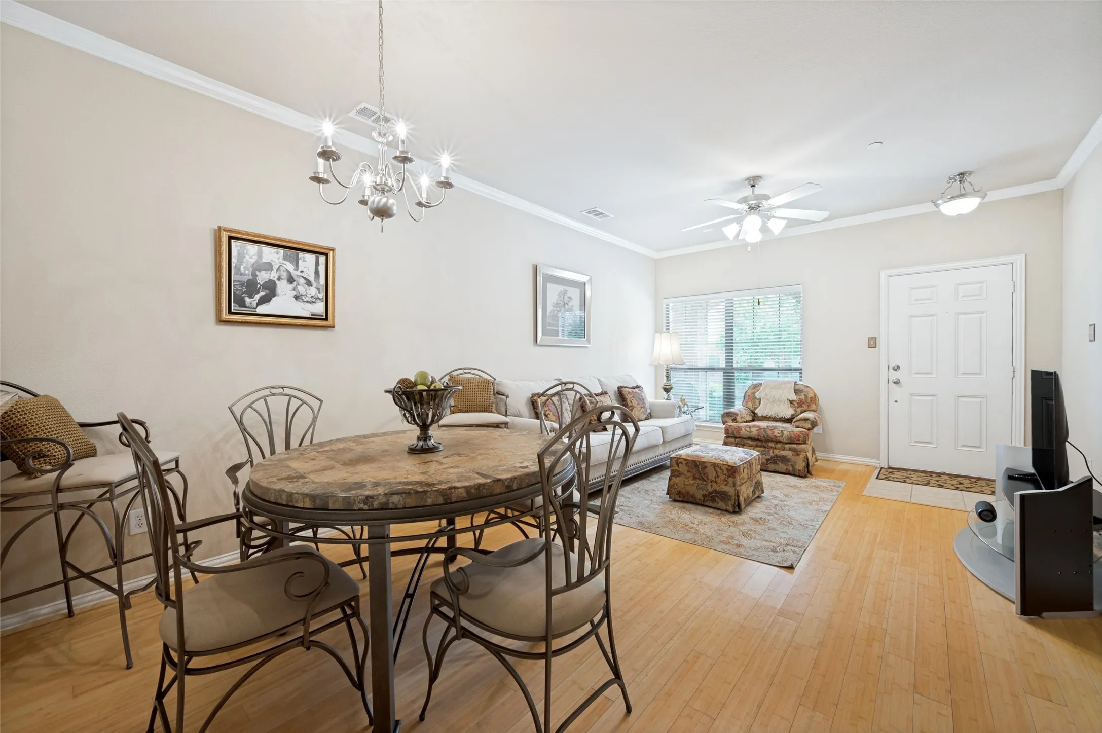 Condominium For Sale in Collin County , 575 S Virginia Hills Drive 4303, Mc Kinney, Texas 75072, 3 Bedroom, 2 Bathroom, 2 Garage spaces, 1,557 Sqft, built in 2006, mls#21369441, Real Estate Agent in Mc Kinney, Homes For Sale in Collin county, Homes For Sale in Mc Kinney, Realtor in Mc Kinney Texas, Real Estate Brokerage Independent Realty Texas, Luminita Cordes Realtor