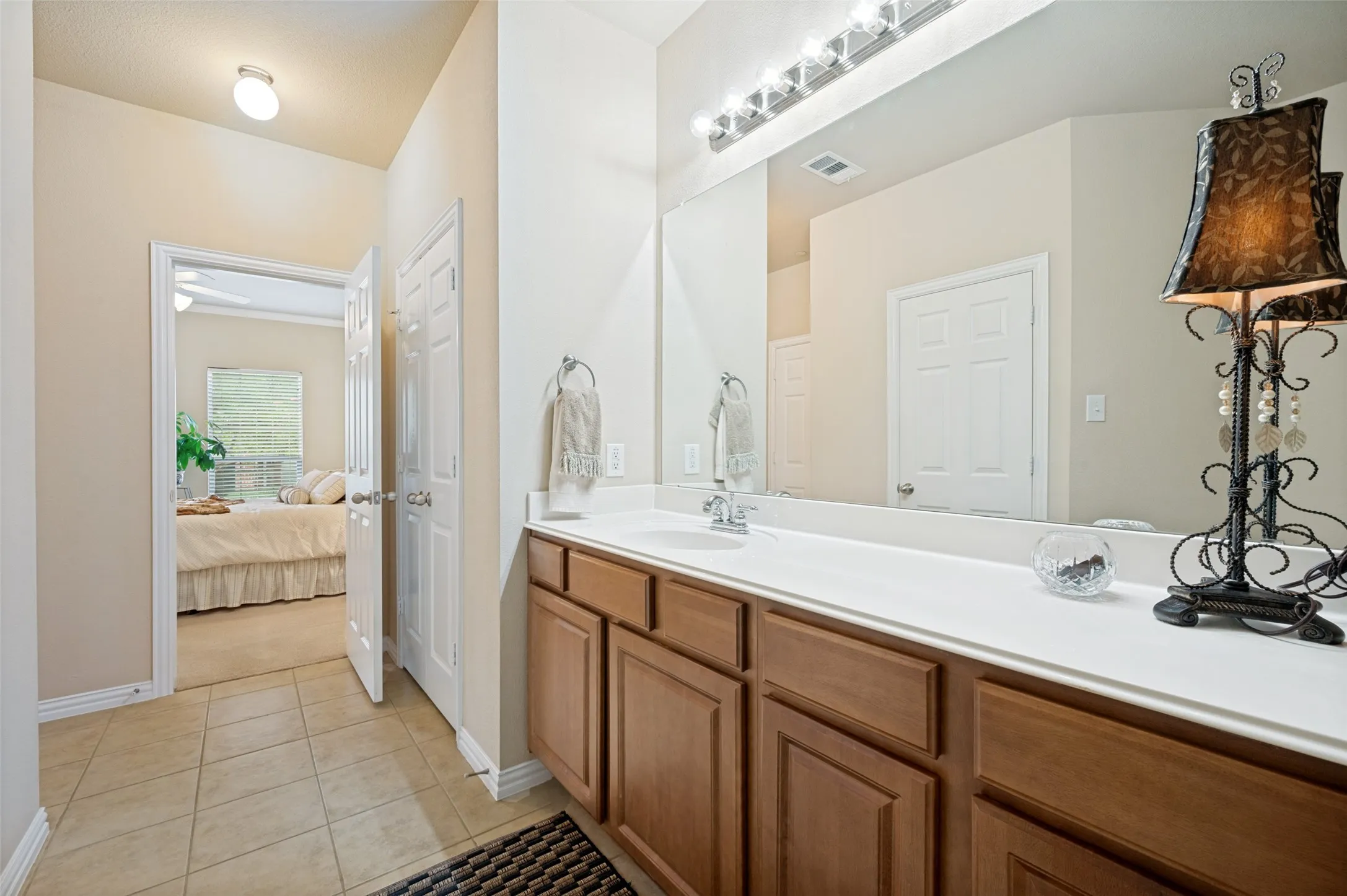 Condominium For Sale in Collin County , 575 S Virginia Hills Drive 4303, Mc Kinney, Texas 75072, 3 Bedroom, 2 Bathroom, 2 Garage spaces, 1,557 Sqft, built in 2006, mls#21369441, Real Estate Agent in Mc Kinney, Homes For Sale in Collin county, Homes For Sale in Mc Kinney, Realtor in Mc Kinney Texas, Real Estate Brokerage Independent Realty Texas, Luminita Cordes Realtor