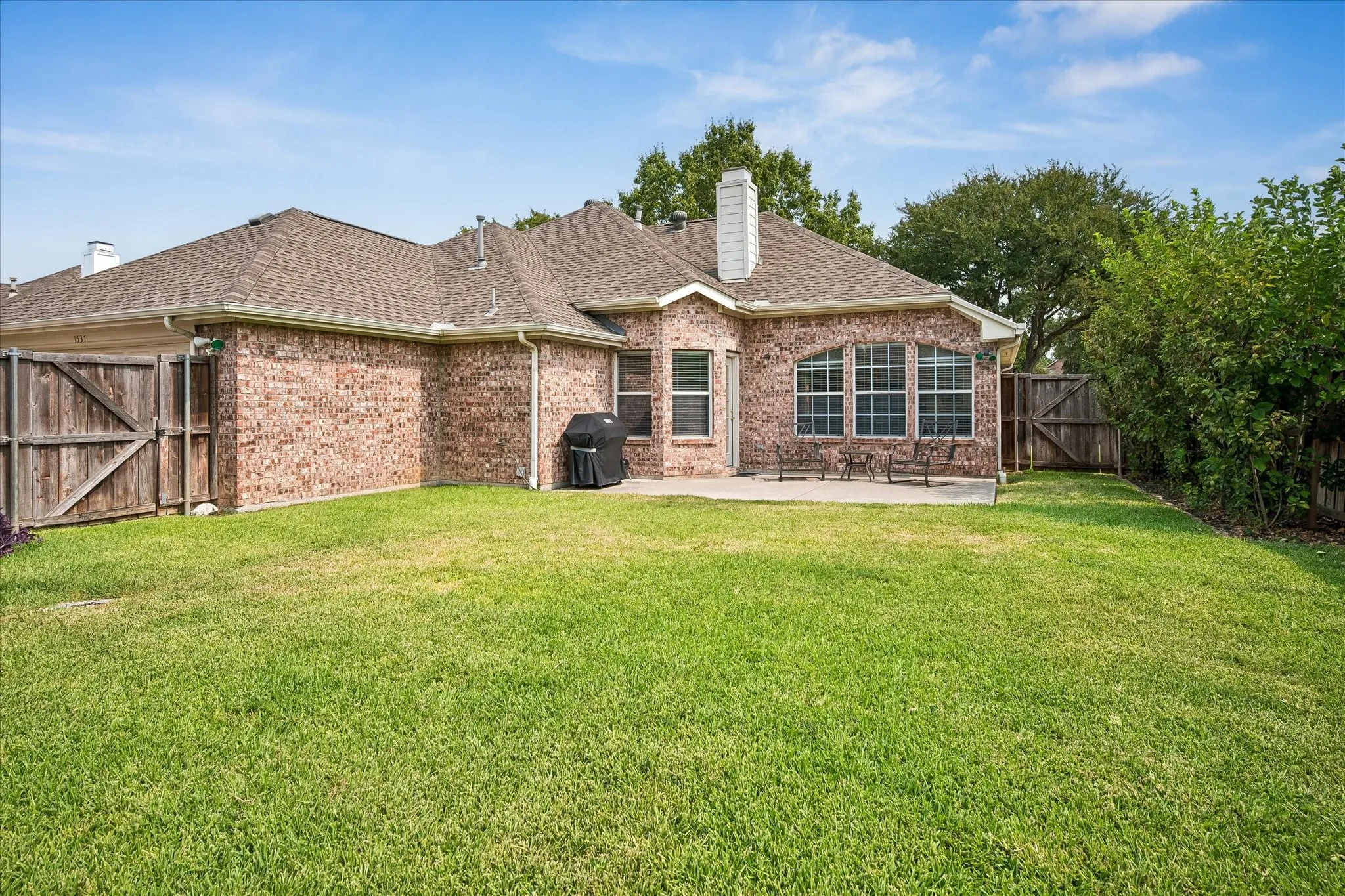 Single Family Residence For Sale in Denton County , 1537 Bosque Drive, Carrollton, Texas 75010, 3 Bedroom, 2 Bathroom, 2 Garage spaces, 1,772 Sqft, built in 1998, mls#21368596, Real Estate Agent in Carrollton, Homes For Sale in Denton county, Homes For Sale in Carrollton, Realtor in Carrollton Texas, Real Estate Brokerage Independent Realty Texas, Luminita Cordes Realtor