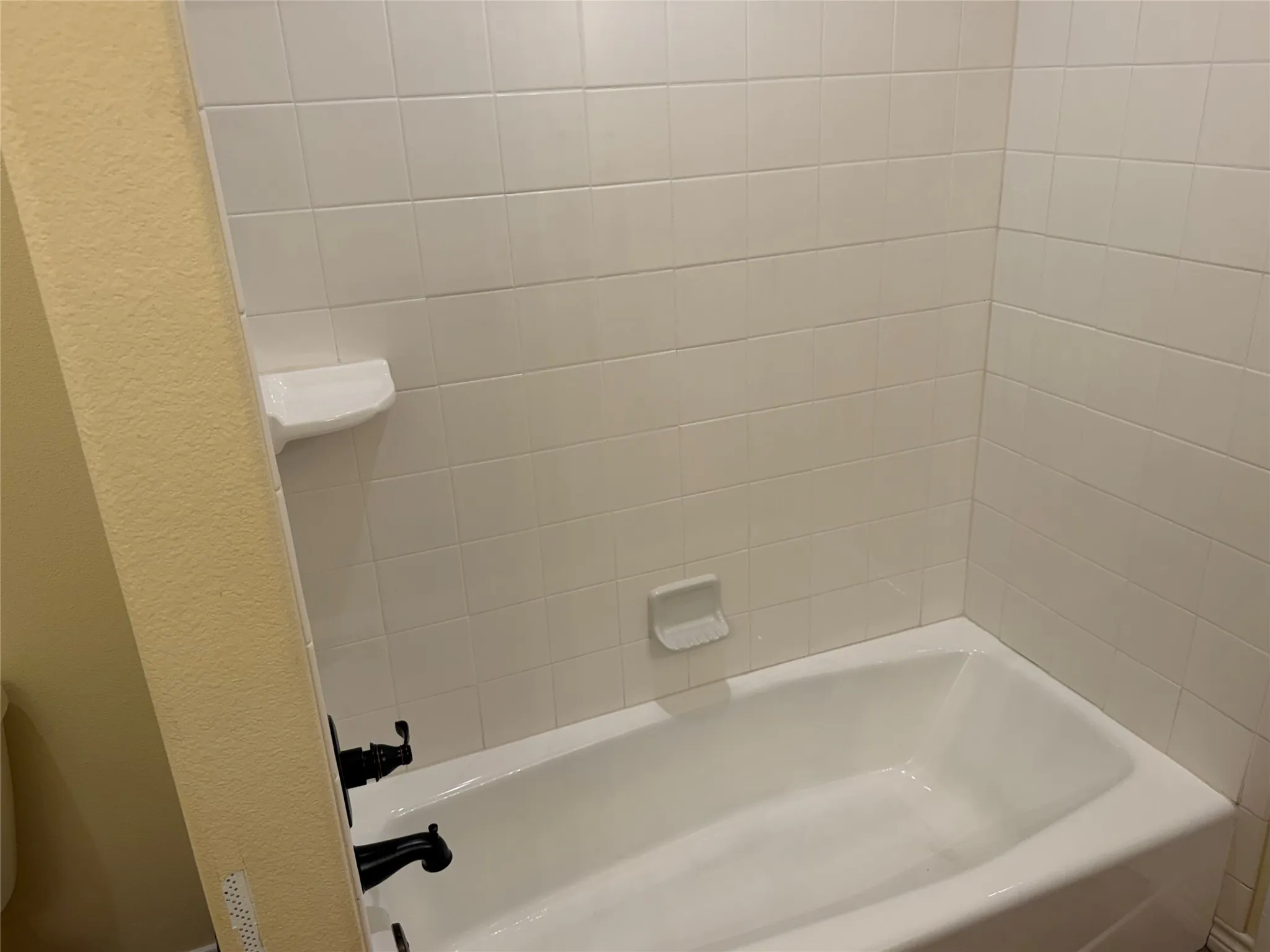 Single Family Residence For Sale in Brown County , 6749 US Highway 67 84, Bangs, Texas 76823, 3 Bedroom, 2 Bathroom, 2 Garage spaces, 2,082 Sqft, built in 2017, mls#21369999, Real Estate Agent in Bangs, Homes For Sale in Brown county, Homes For Sale in Bangs, Realtor in Bangs Texas, Real Estate Brokerage Independent Realty Texas, Luminita Cordes Realtor
