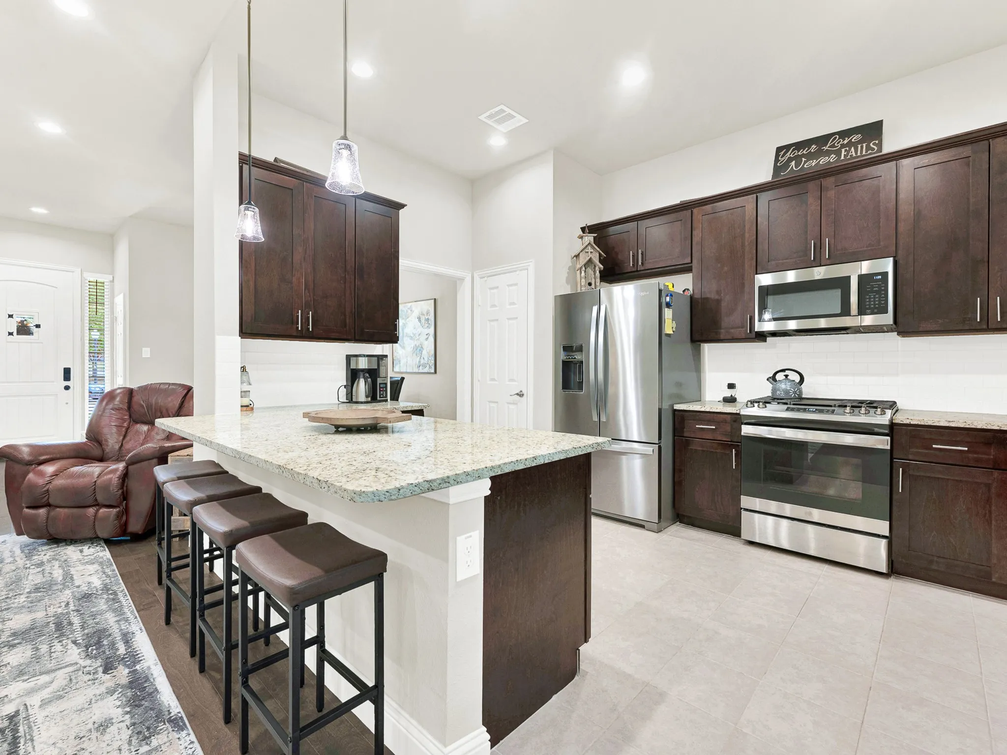 Single Family Residence For Sale in Collin County , 805 Hearthside Way, Mc Kinney, Texas 75071, 3 Bedroom, 2 Bathroom, 2 Garage spaces, 1,774 Sqft, built in 2022, mls#21370479, Real Estate Agent in Mc Kinney, Homes For Sale in Collin county, Homes For Sale in Mc Kinney, Realtor in Mc Kinney Texas, Real Estate Brokerage Independent Realty Texas, Luminita Cordes Realtor