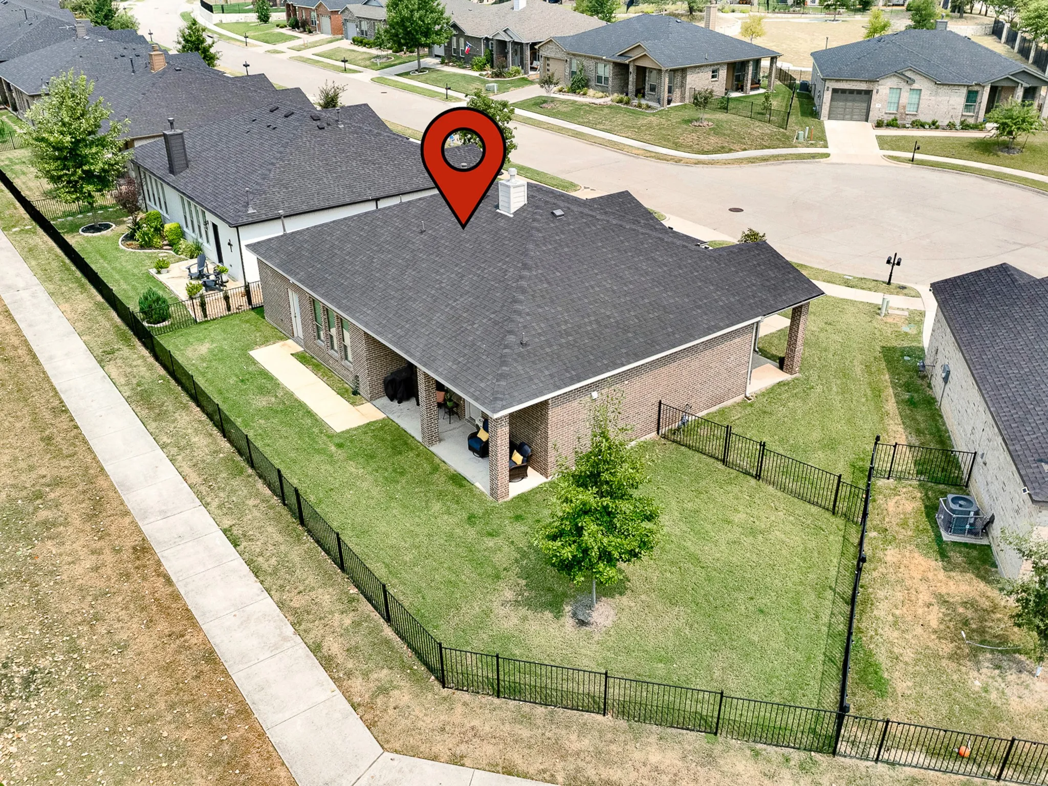 Single Family Residence For Sale in Collin County , 805 Hearthside Way, Mc Kinney, Texas 75071, 3 Bedroom, 2 Bathroom, 2 Garage spaces, 1,774 Sqft, built in 2022, mls#21370479, Real Estate Agent in Mc Kinney, Homes For Sale in Collin county, Homes For Sale in Mc Kinney, Realtor in Mc Kinney Texas, Real Estate Brokerage Independent Realty Texas, Luminita Cordes Realtor