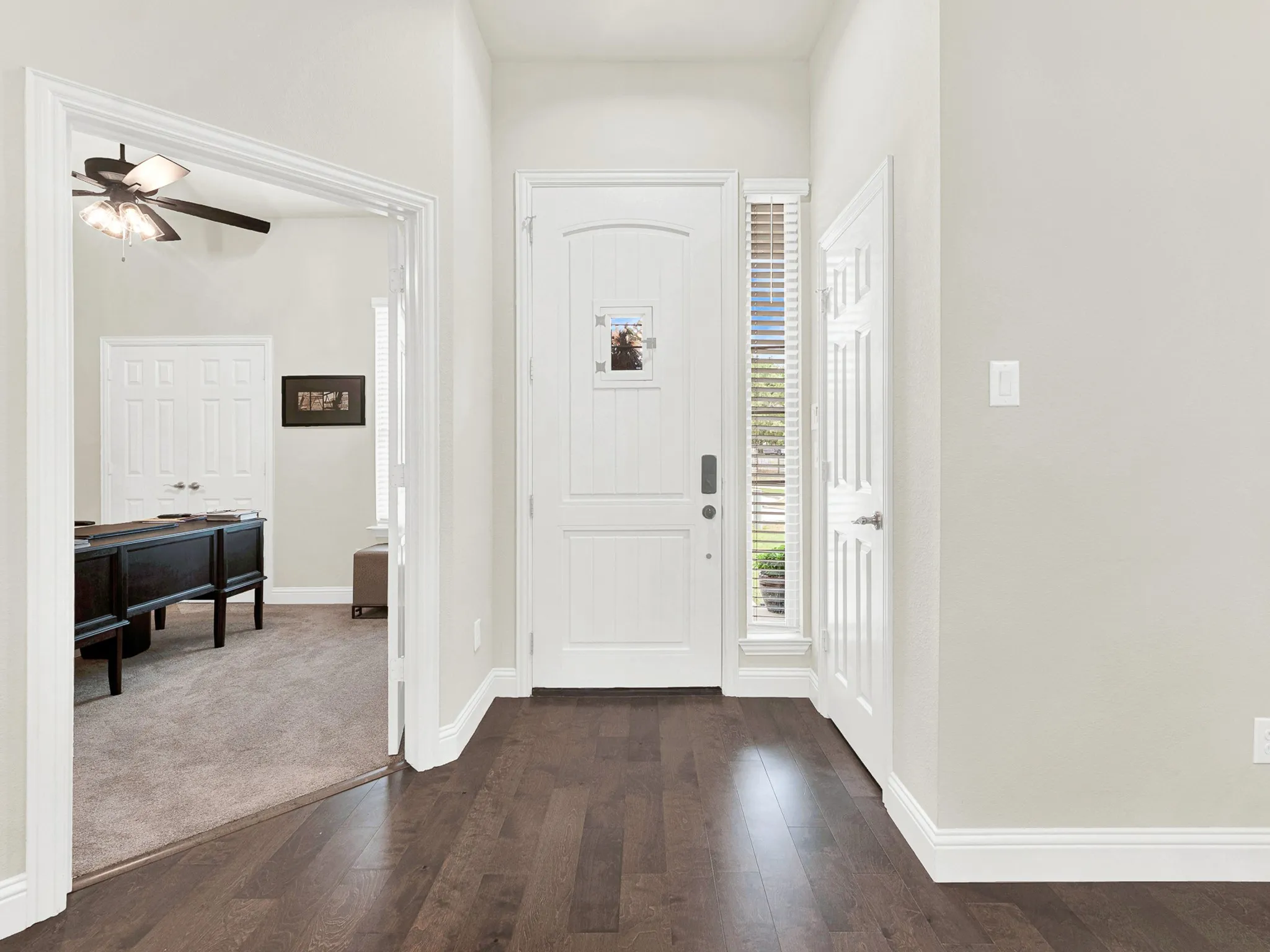 Single Family Residence For Sale in Collin County , 805 Hearthside Way, Mc Kinney, Texas 75071, 3 Bedroom, 2 Bathroom, 2 Garage spaces, 1,774 Sqft, built in 2022, mls#21370479, Real Estate Agent in Mc Kinney, Homes For Sale in Collin county, Homes For Sale in Mc Kinney, Realtor in Mc Kinney Texas, Real Estate Brokerage Independent Realty Texas, Luminita Cordes Realtor