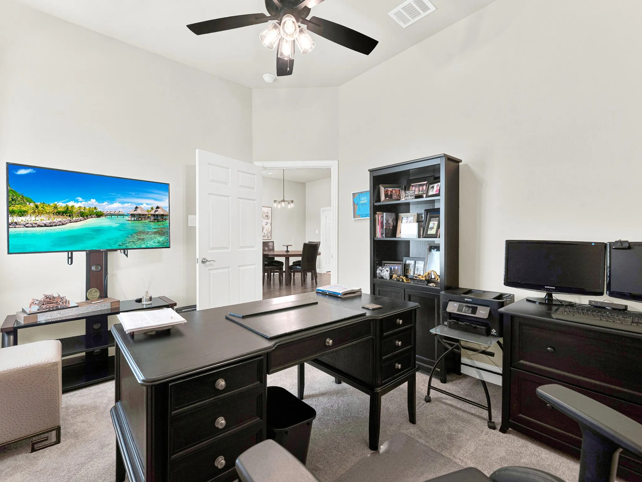 Single Family Residence For Sale in Collin County , 805 Hearthside Way, Mc Kinney, Texas 75071, 3 Bedroom, 2 Bathroom, 2 Garage spaces, 1,774 Sqft, built in 2022, mls#21370479, Real Estate Agent in Mc Kinney, Homes For Sale in Collin county, Homes For Sale in Mc Kinney, Realtor in Mc Kinney Texas, Real Estate Brokerage Independent Realty Texas, Luminita Cordes Realtor