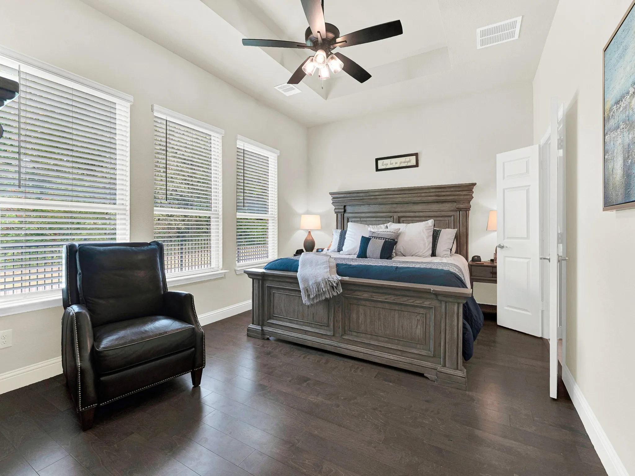 Single Family Residence For Sale in Collin County , 805 Hearthside Way, Mc Kinney, Texas 75071, 3 Bedroom, 2 Bathroom, 2 Garage spaces, 1,774 Sqft, built in 2022, mls#21370479, Real Estate Agent in Mc Kinney, Homes For Sale in Collin county, Homes For Sale in Mc Kinney, Realtor in Mc Kinney Texas, Real Estate Brokerage Independent Realty Texas, Luminita Cordes Realtor