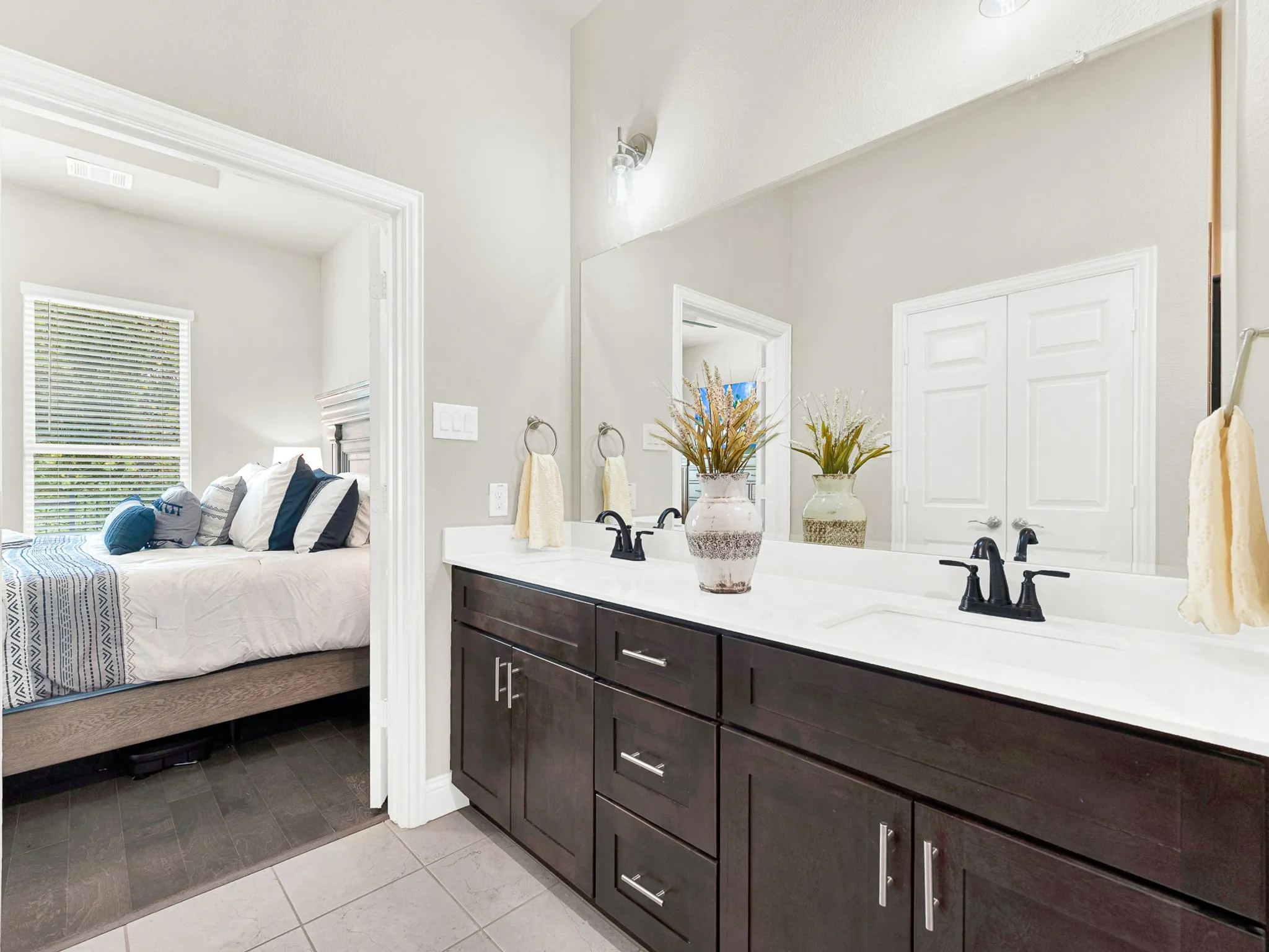 Single Family Residence For Sale in Collin County , 805 Hearthside Way, Mc Kinney, Texas 75071, 3 Bedroom, 2 Bathroom, 2 Garage spaces, 1,774 Sqft, built in 2022, mls#21370479, Real Estate Agent in Mc Kinney, Homes For Sale in Collin county, Homes For Sale in Mc Kinney, Realtor in Mc Kinney Texas, Real Estate Brokerage Independent Realty Texas, Luminita Cordes Realtor