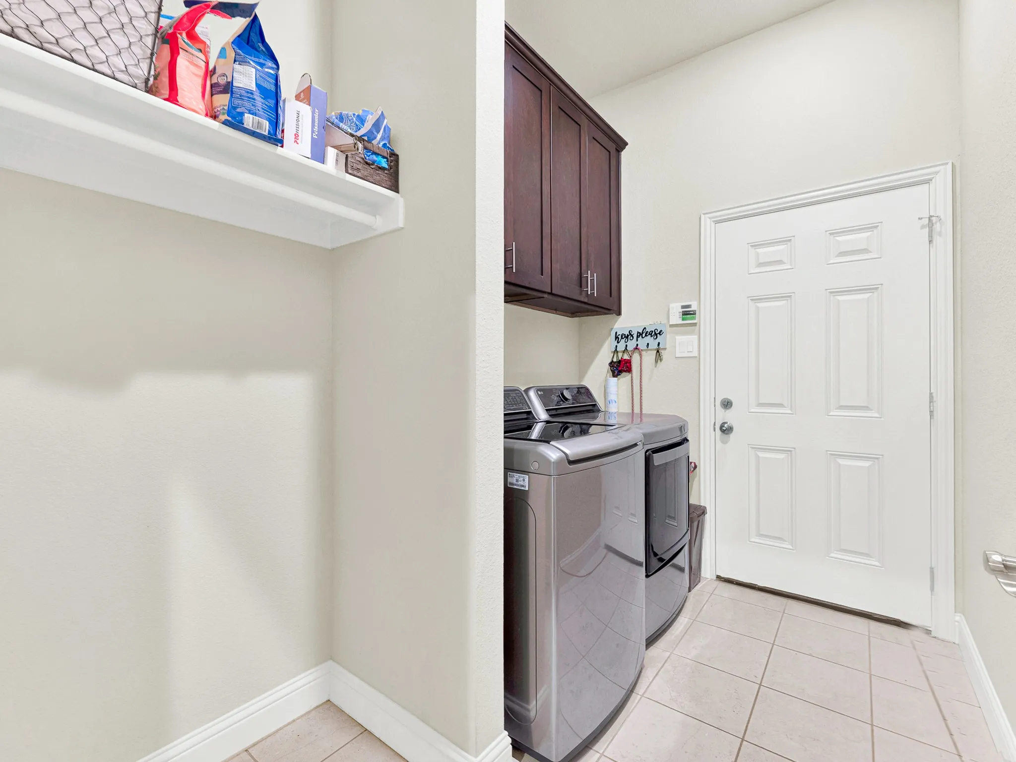 Single Family Residence For Sale in Collin County , 805 Hearthside Way, Mc Kinney, Texas 75071, 3 Bedroom, 2 Bathroom, 2 Garage spaces, 1,774 Sqft, built in 2022, mls#21370479, Real Estate Agent in Mc Kinney, Homes For Sale in Collin county, Homes For Sale in Mc Kinney, Realtor in Mc Kinney Texas, Real Estate Brokerage Independent Realty Texas, Luminita Cordes Realtor