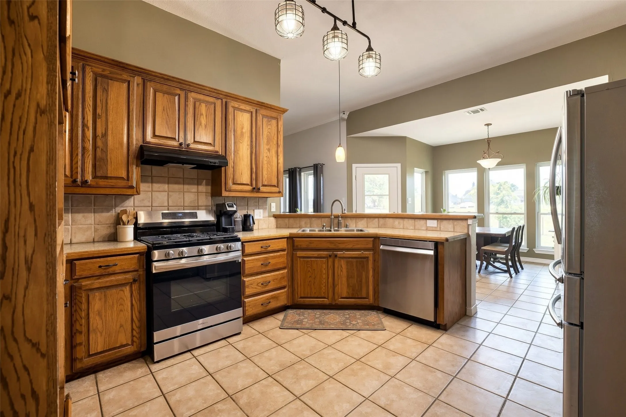 Gas range is a chef's delight