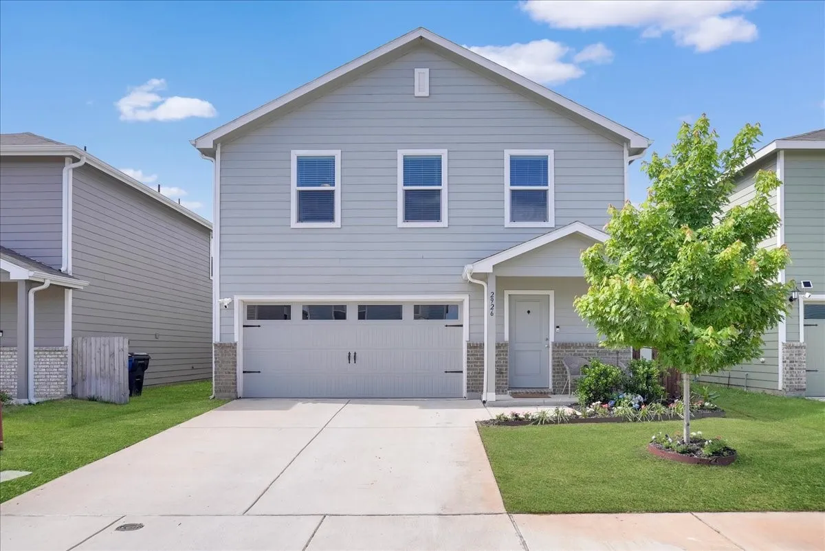 Single Family Residence For Sale in Dallas County , 2926 Lorena Jordan Road, Dallas, Texas 75212, 4 Bedroom, 3 Bathroom, 2 Garage spaces, 1,950 Sqft, built in 2024, mls#21370727, Real Estate Agent in Dallas, Homes For Sale in Dallas county, Homes For Sale in Dallas, Realtor in Dallas Texas, Real Estate Brokerage Independent Realty Texas, Luminita Cordes Realtor