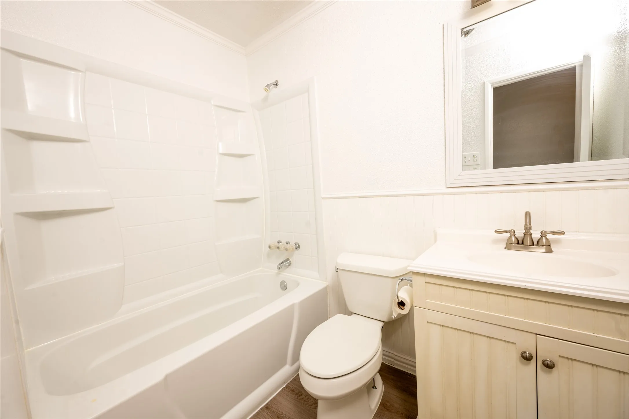 Single Family Residence For Sale in Tarrant County , 2221 Marilyn Lane, Arlington, Texas 76010, 4 Bedroom, 2 Bathroom, Garage spaces, 1,717 Sqft, built in 1963, mls#21367466, Real Estate Agent in Arlington, Homes For Sale in Tarrant county, Homes For Sale in Arlington, Realtor in Arlington Texas, Real Estate Brokerage Independent Realty Texas, Luminita Cordes Realtor