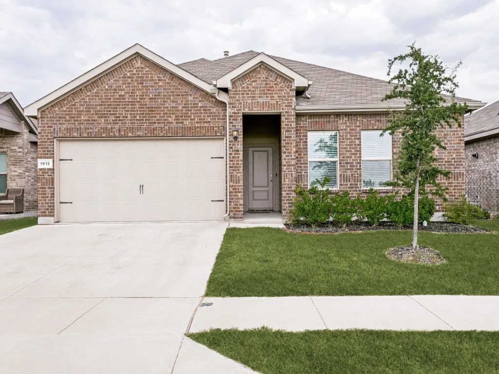 Single Family Residence For Sale in Tarrant County , 1612 Gibsonville Drive, Fort Worth, Texas 76108, 3 Bedroom, 2 Bathroom, 2 Garage spaces, 1,449 Sqft, built in 2023, mls#21368689, Real Estate Agent in Fort Worth, Homes For Sale in Tarrant county, Homes For Sale in Fort Worth, Realtor in Fort Worth Texas, Real Estate Brokerage Independent Realty Texas, Luminita Cordes Realtor