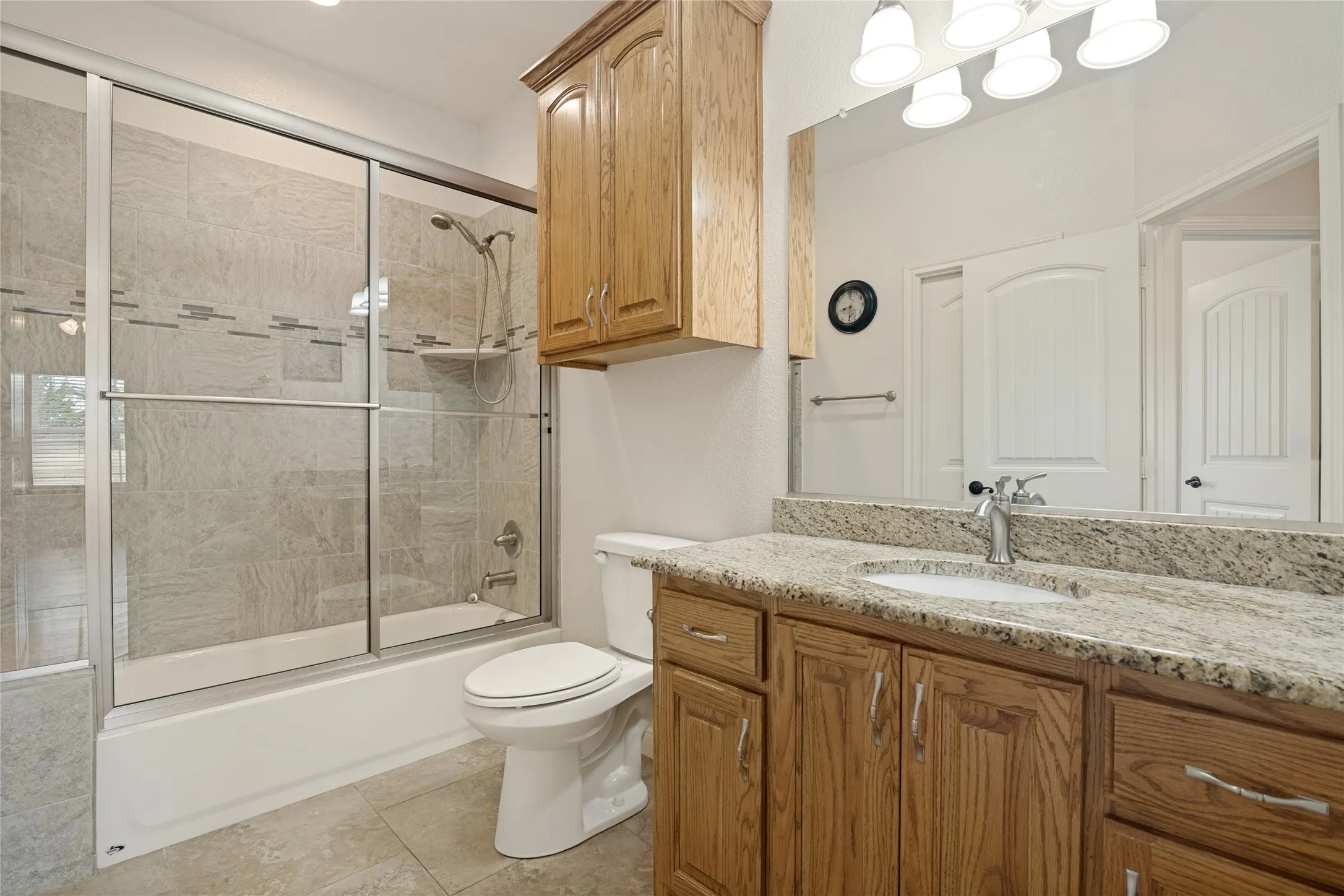Single Family Residence For Sale in Kaufman County , 12830 Fm 2932, Forney, Texas 75126, 5 Bedroom, 4 Bathroom, 4 Garage spaces, 2,691 Sqft, built in 2016, mls#21362690, Real Estate Agent in Forney, Homes For Sale in Kaufman county, Homes For Sale in Forney, Realtor in Forney Texas, Real Estate Brokerage Independent Realty Texas, Luminita Cordes Realtor