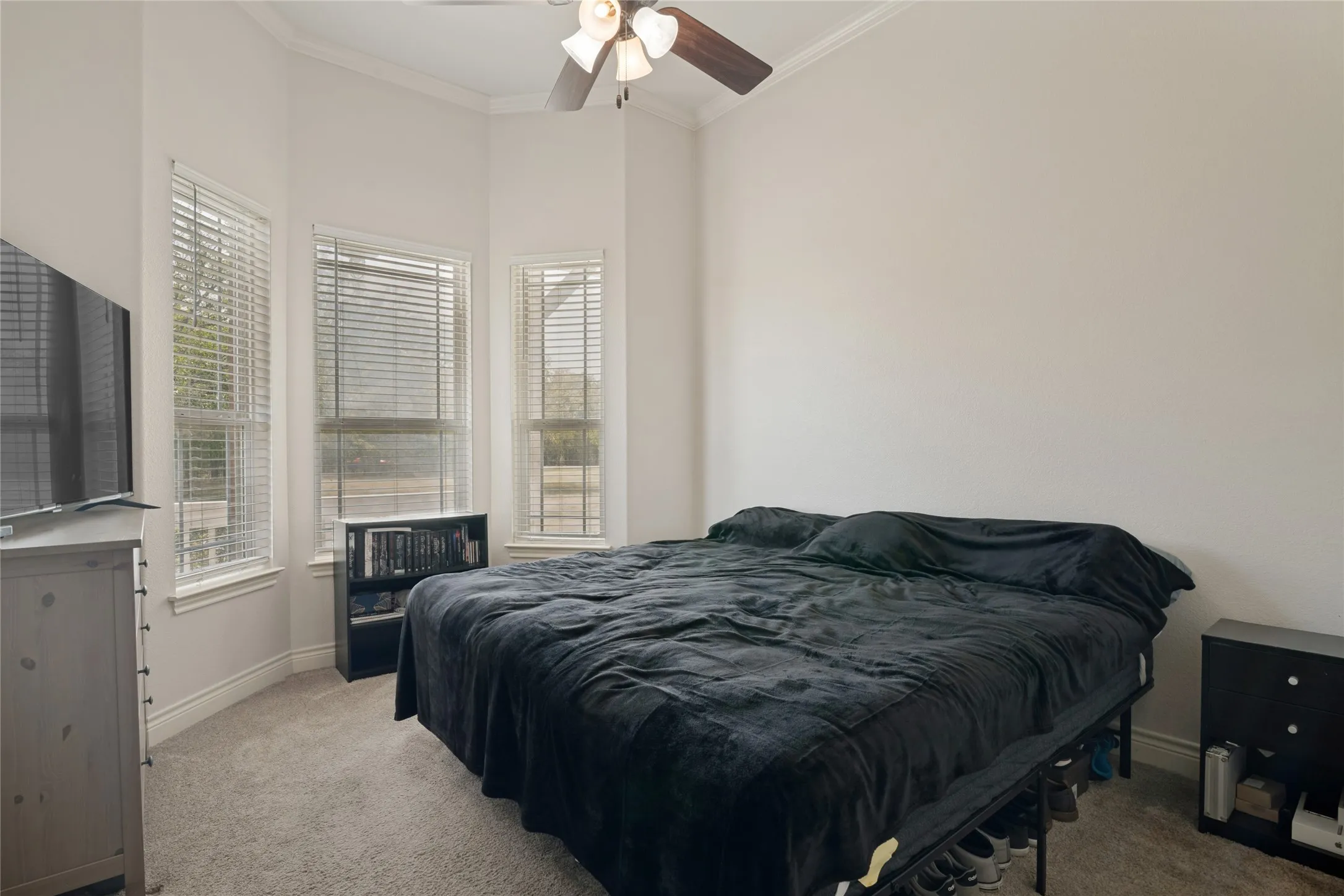 Single Family Residence For Sale in Kaufman County , 12830 Fm 2932, Forney, Texas 75126, 5 Bedroom, 4 Bathroom, 4 Garage spaces, 2,691 Sqft, built in 2016, mls#21362690, Real Estate Agent in Forney, Homes For Sale in Kaufman county, Homes For Sale in Forney, Realtor in Forney Texas, Real Estate Brokerage Independent Realty Texas, Luminita Cordes Realtor