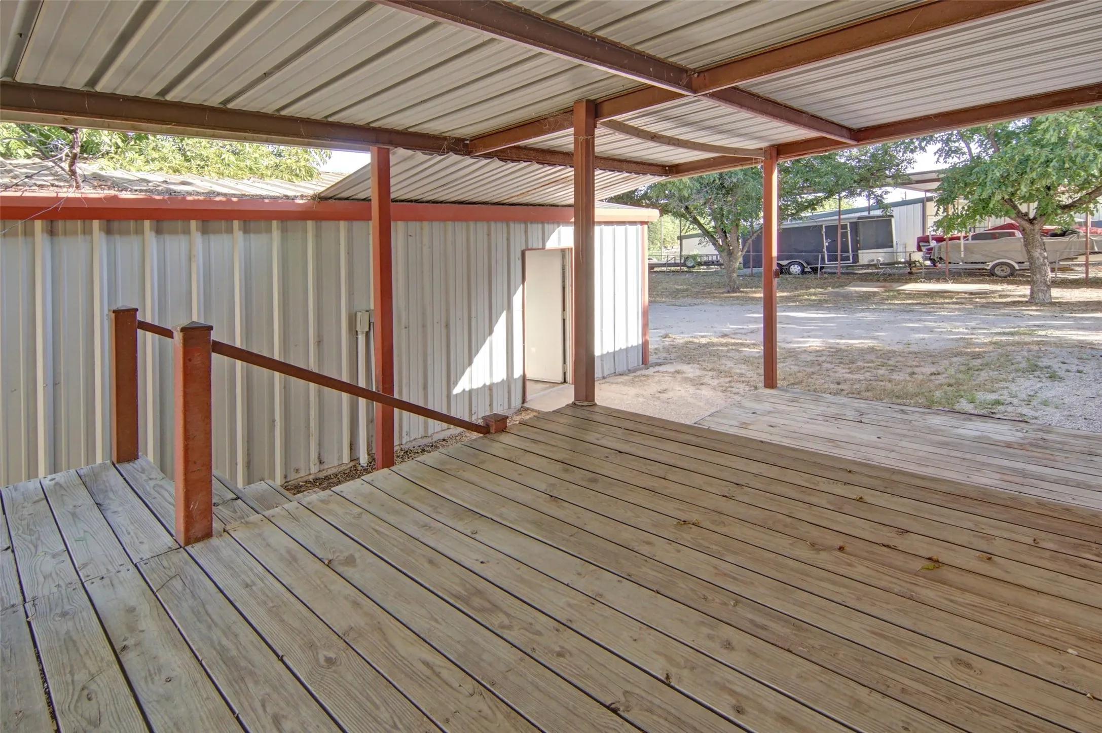 Manufactured Home For Sale in Palo Pinto County , 339 N Fm 2353, Graford, Texas 76449, 4 Bedroom, 3 Bathroom, 2 Garage spaces, 2,241 Sqft, built in 2001, mls#21370747, Real Estate Agent in Graford, Homes For Sale in Palo Pinto county, Homes For Sale in Graford, Realtor in Graford Texas, Real Estate Brokerage Independent Realty Texas, Luminita Cordes Realtor