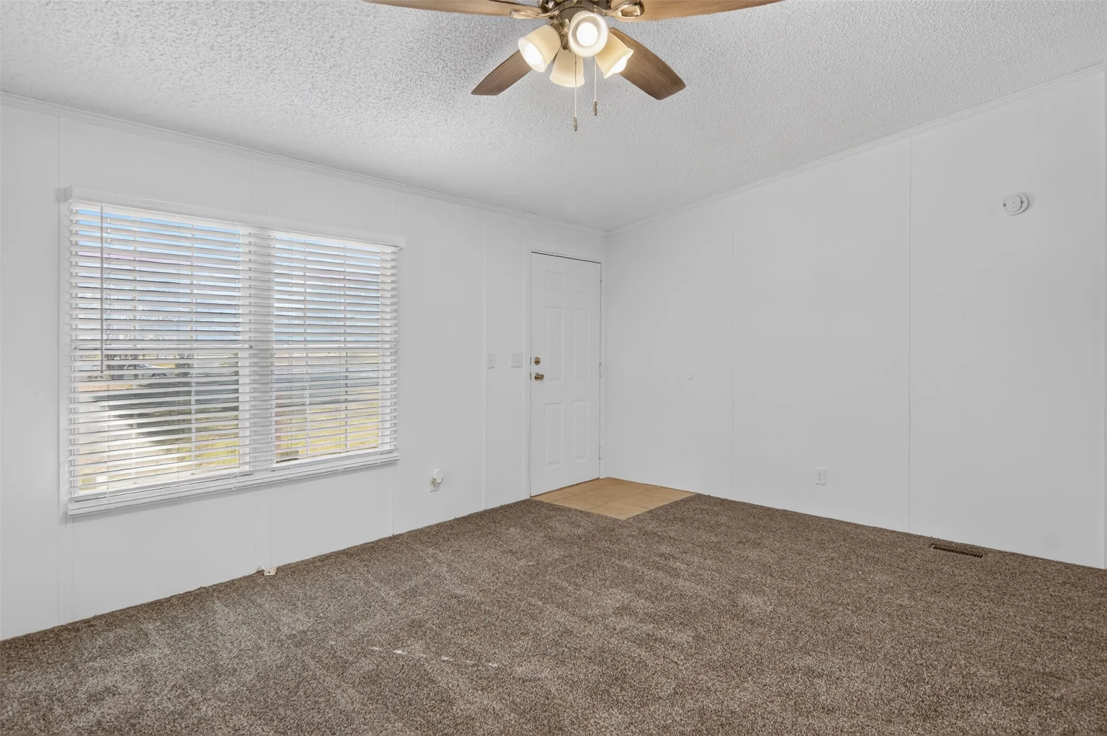 Manufactured Home For Sale in Palo Pinto County , 339 N Fm 2353, Graford, Texas 76449, 4 Bedroom, 3 Bathroom, 2 Garage spaces, 2,241 Sqft, built in 2001, mls#21370747, Real Estate Agent in Graford, Homes For Sale in Palo Pinto county, Homes For Sale in Graford, Realtor in Graford Texas, Real Estate Brokerage Independent Realty Texas, Luminita Cordes Realtor