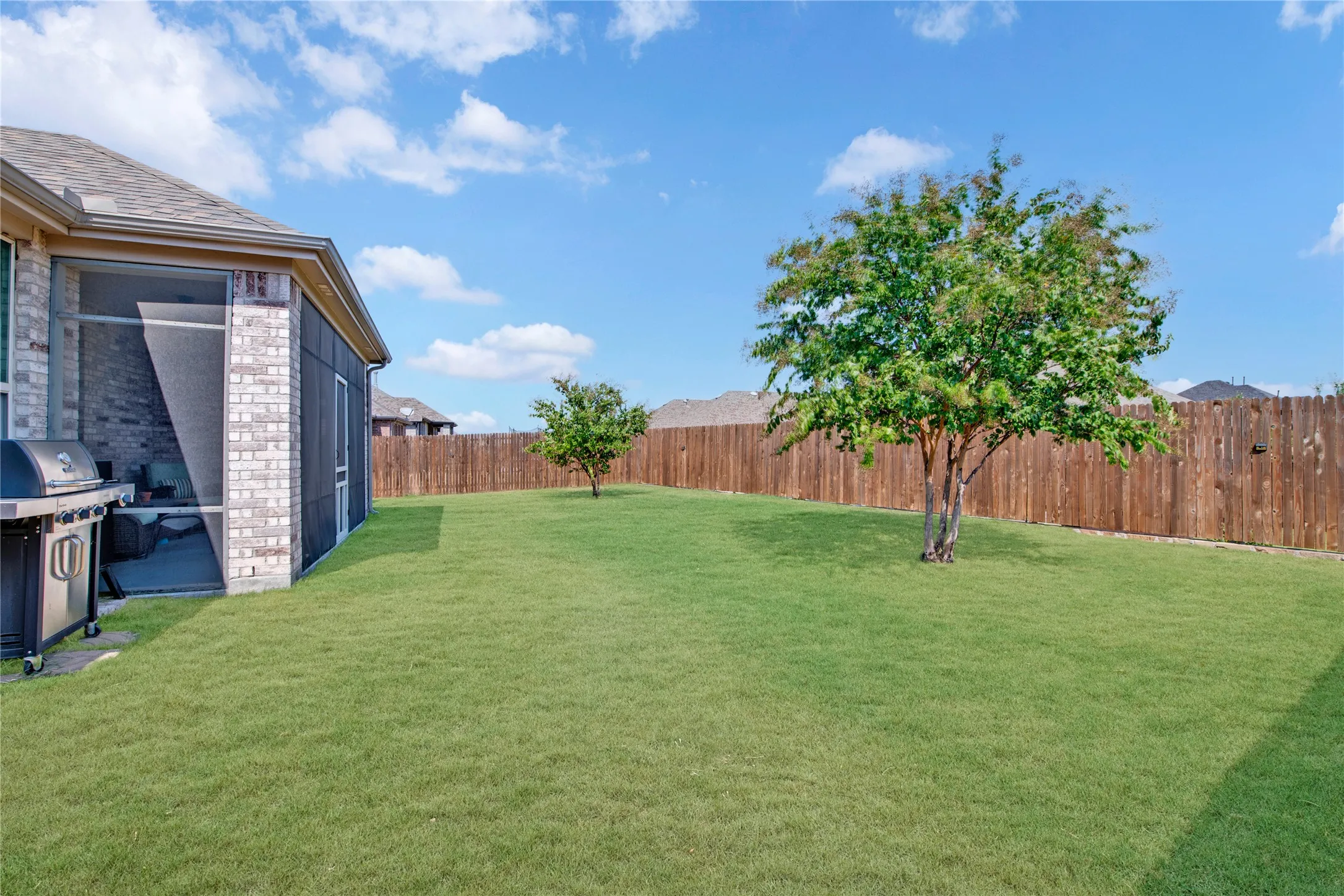 Single Family Residence For Sale in Kaufman County , 1819 Huntsman Way, Forney, Texas 75126, 4 Bedroom, 3 Bathroom, 2 Garage spaces, 2,200 Sqft, built in 2018, mls#21369777, Real Estate Agent in Forney, Homes For Sale in Kaufman county, Homes For Sale in Forney, Realtor in Forney Texas, Real Estate Brokerage Independent Realty Texas, Luminita Cordes Realtor