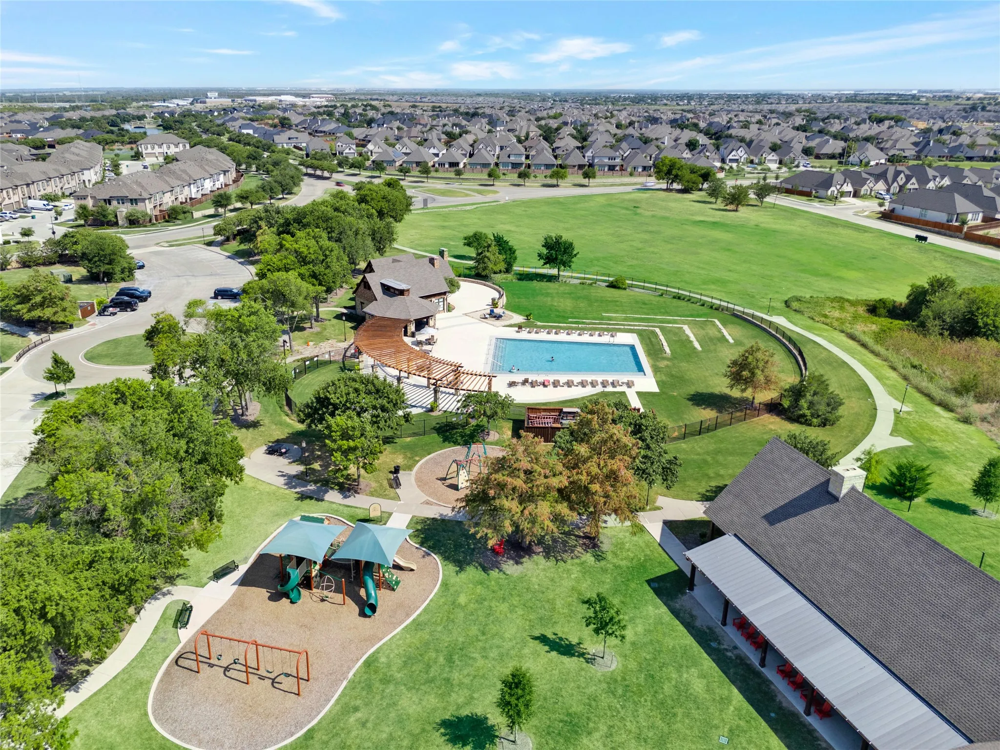 Single Family Residence For Sale in Kaufman County , 1819 Huntsman Way, Forney, Texas 75126, 4 Bedroom, 3 Bathroom, 2 Garage spaces, 2,200 Sqft, built in 2018, mls#21369777, Real Estate Agent in Forney, Homes For Sale in Kaufman county, Homes For Sale in Forney, Realtor in Forney Texas, Real Estate Brokerage Independent Realty Texas, Luminita Cordes Realtor