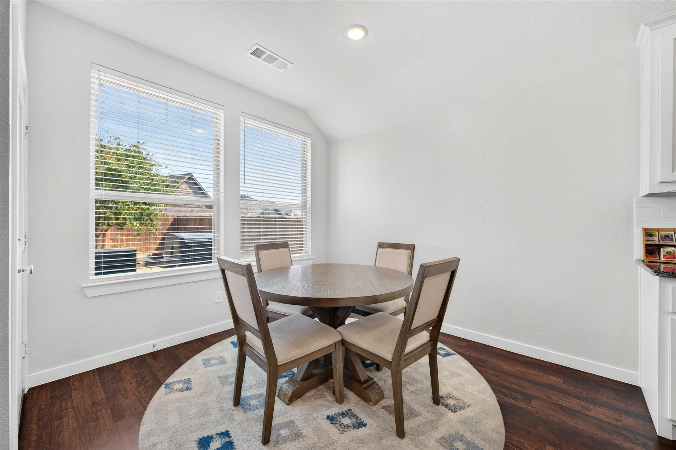 Single Family Residence For Sale in Kaufman County , 1819 Huntsman Way, Forney, Texas 75126, 4 Bedroom, 3 Bathroom, 2 Garage spaces, 2,200 Sqft, built in 2018, mls#21369777, Real Estate Agent in Forney, Homes For Sale in Kaufman county, Homes For Sale in Forney, Realtor in Forney Texas, Real Estate Brokerage Independent Realty Texas, Luminita Cordes Realtor