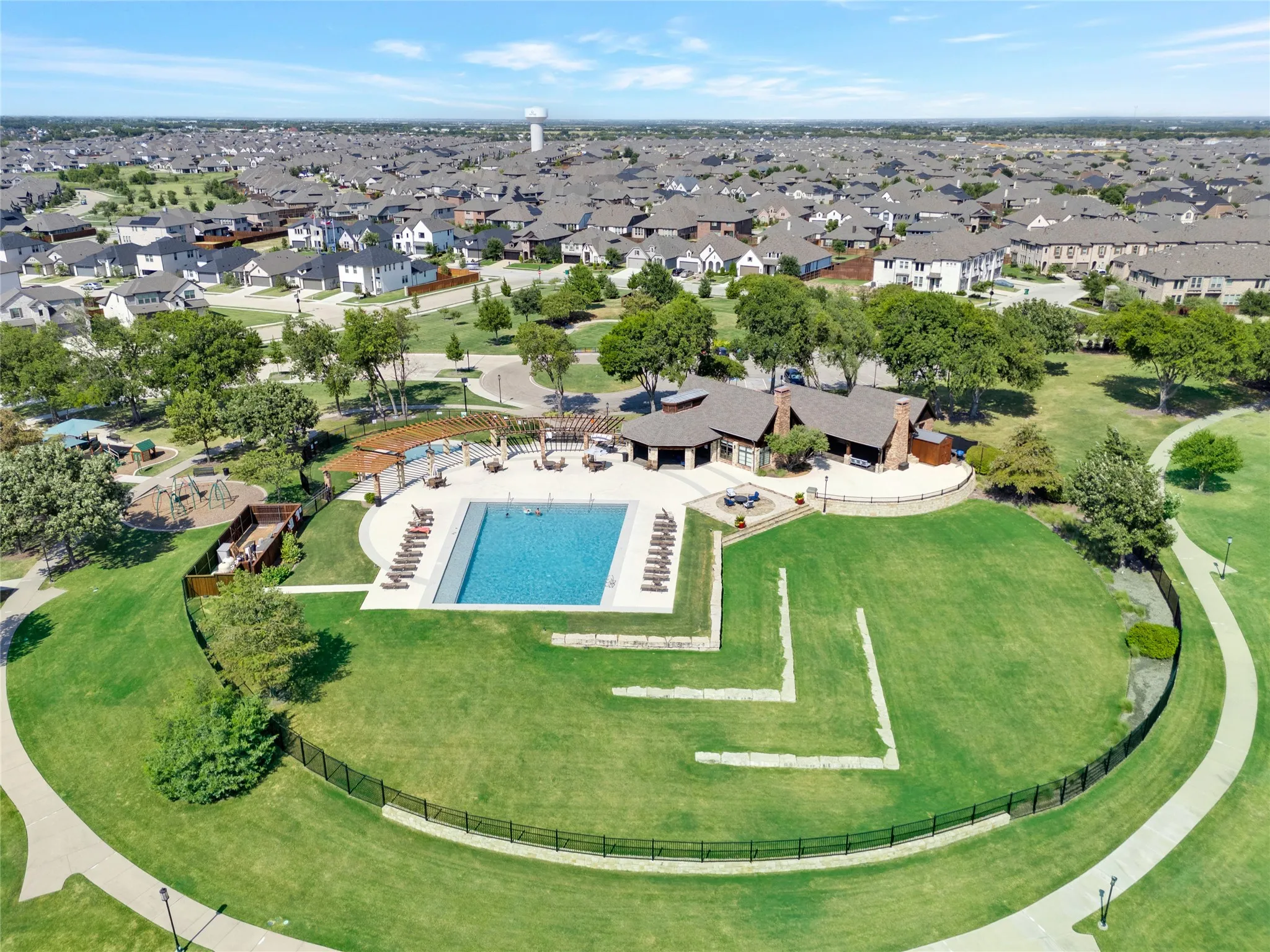 Single Family Residence For Sale in Kaufman County , 1819 Huntsman Way, Forney, Texas 75126, 4 Bedroom, 3 Bathroom, 2 Garage spaces, 2,200 Sqft, built in 2018, mls#21369777, Real Estate Agent in Forney, Homes For Sale in Kaufman county, Homes For Sale in Forney, Realtor in Forney Texas, Real Estate Brokerage Independent Realty Texas, Luminita Cordes Realtor