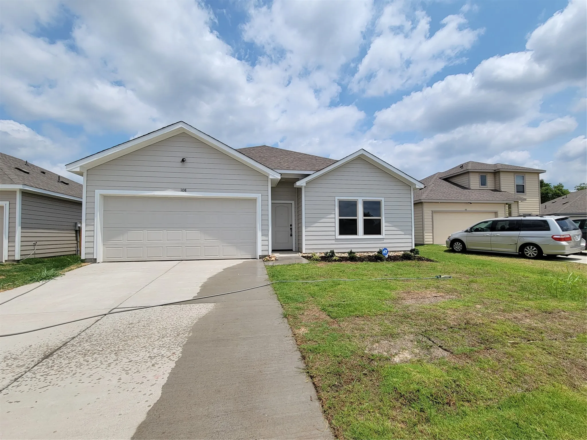 Single Family Residence For Rent in Hunt County , 108 Canales Circle, Greenville, Texas 75401, 3 Bedroom, 2 Bathroom, 2 Garage spaces, 1,419 Sqft, built in 2021, mls#21370796, Real Estate Agent in Greenville, Homes For Rent in Hunt county, Homes For Rent in Greenville, Realtor in Greenville Texas, Real Estate Brokerage Independent Realty Texas, Luminita Cordes Realtor